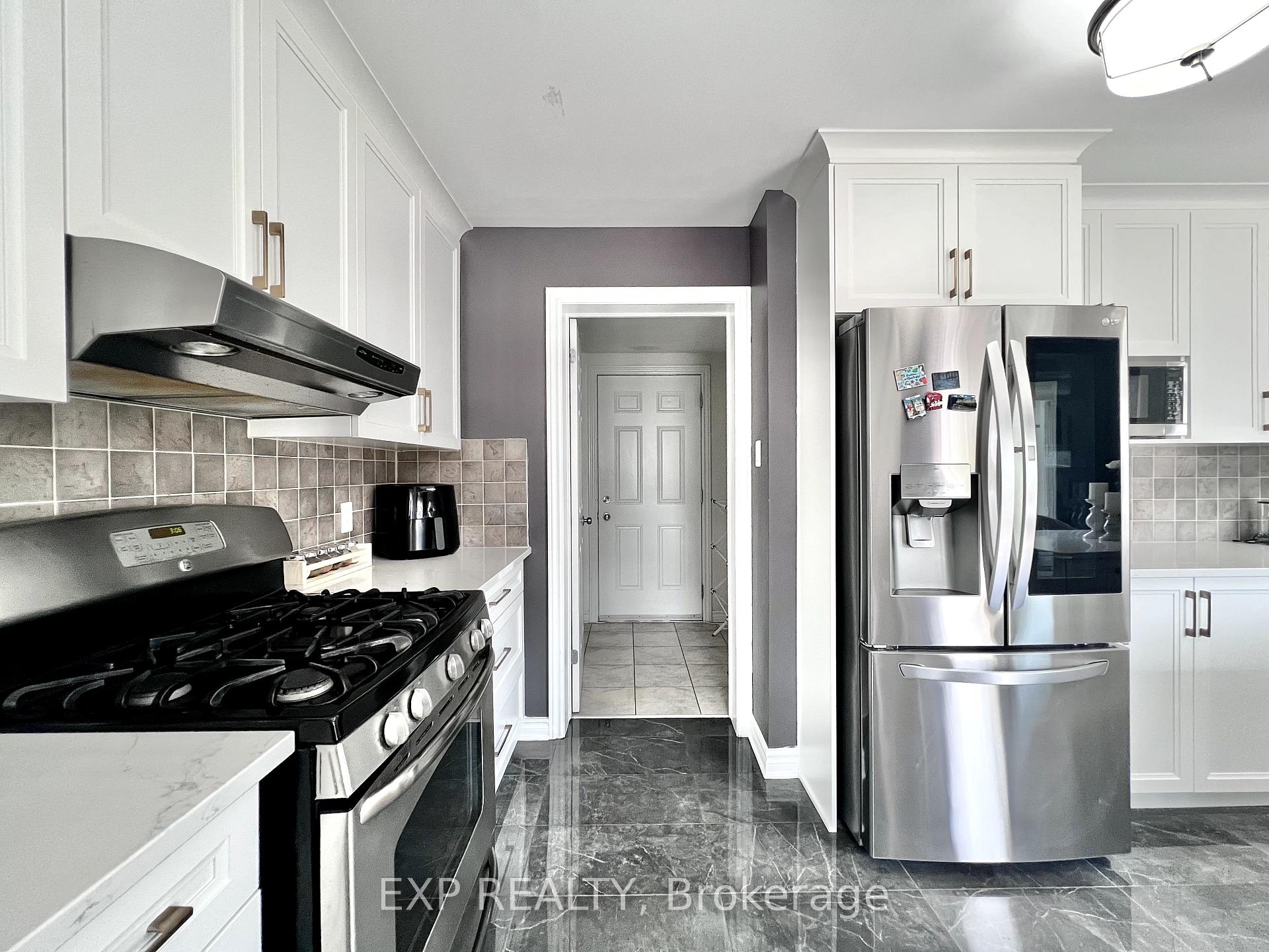Photo 24 of 700 Beatrice Drive, Ottawa, Barrhaven - Strandherd — HOMEH