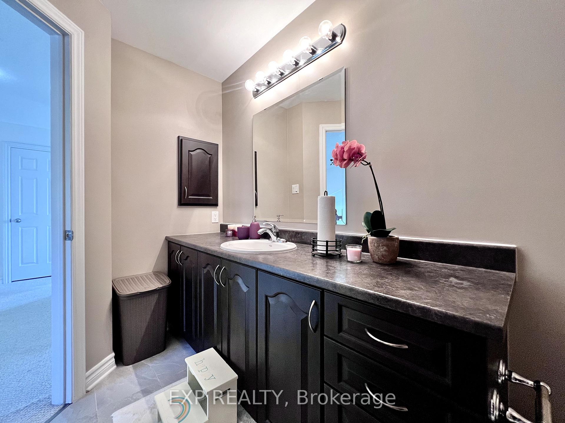 Photo 31 of 700 Beatrice Drive, Ottawa, Barrhaven - Strandherd — HOMEH