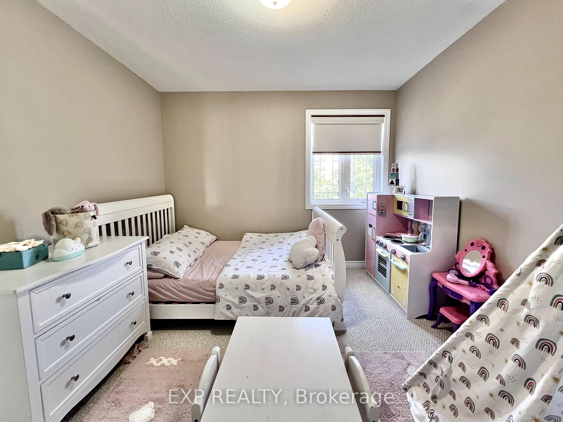Photo 33 of 700 Beatrice Drive, Ottawa, Barrhaven - Strandherd — HOMEH