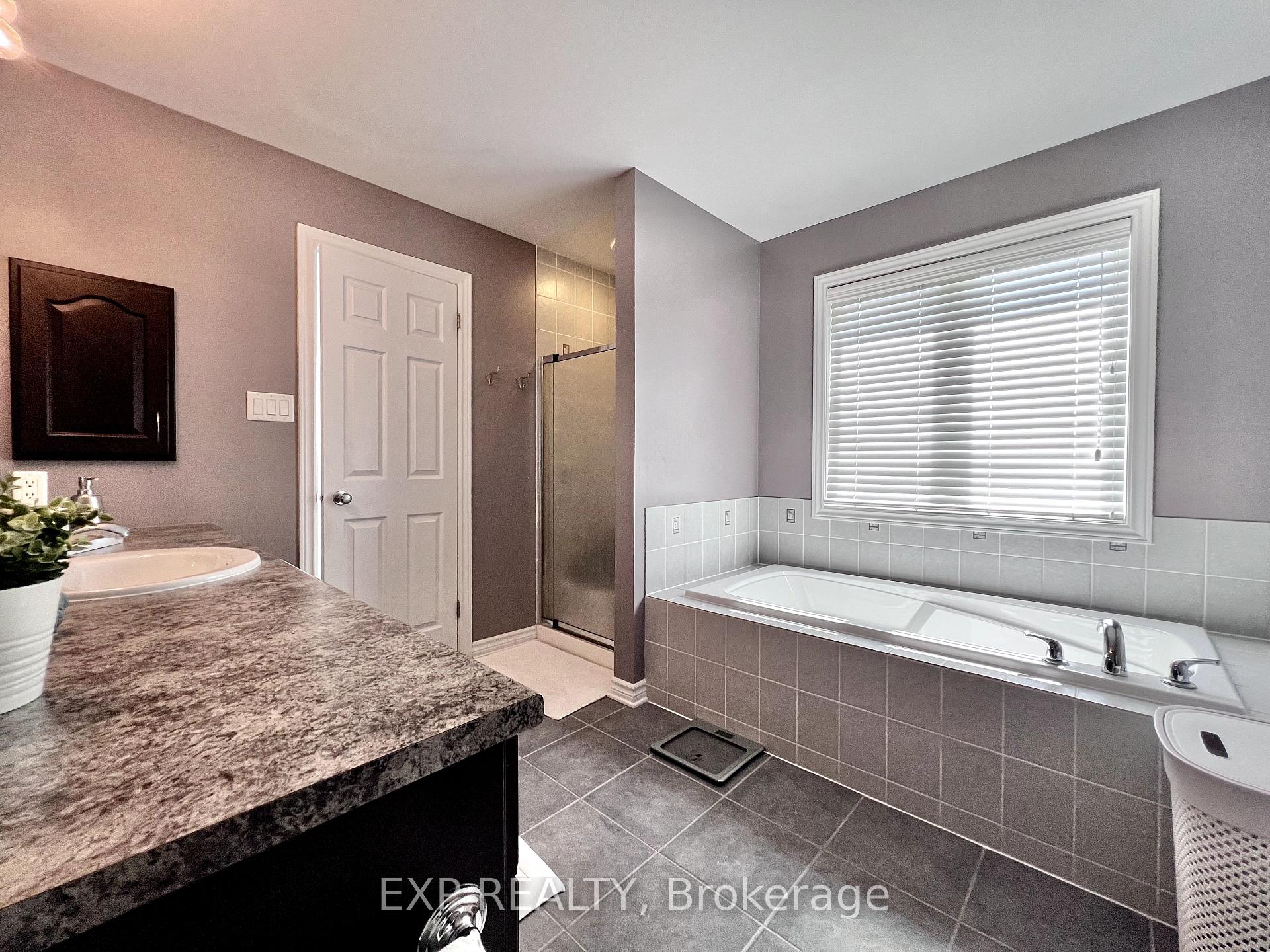 Photo 42 of 700 Beatrice Drive, Ottawa, Barrhaven - Strandherd — HOMEH