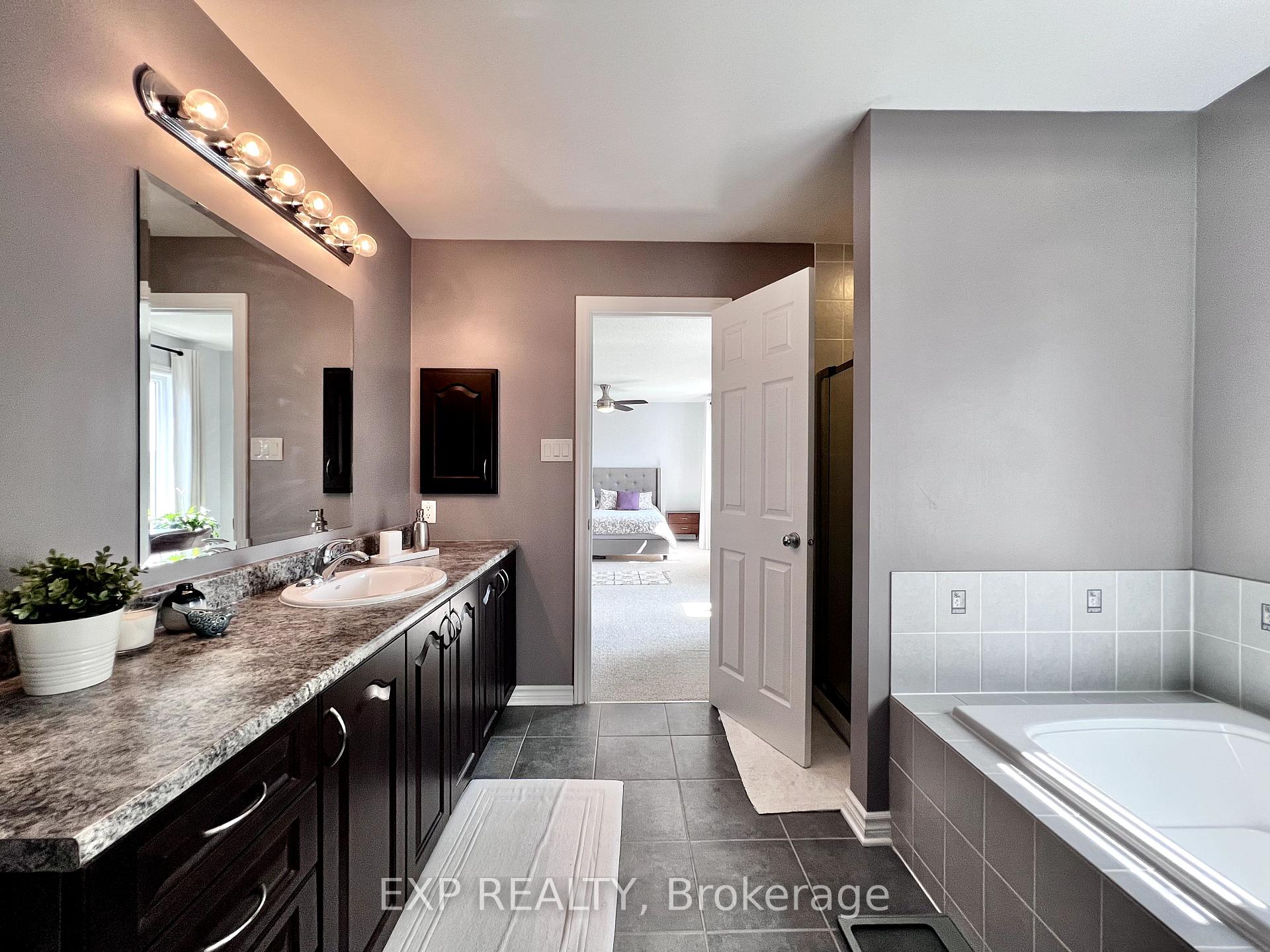 Photo 43 of 700 Beatrice Drive, Ottawa, Barrhaven - Strandherd — HOMEH