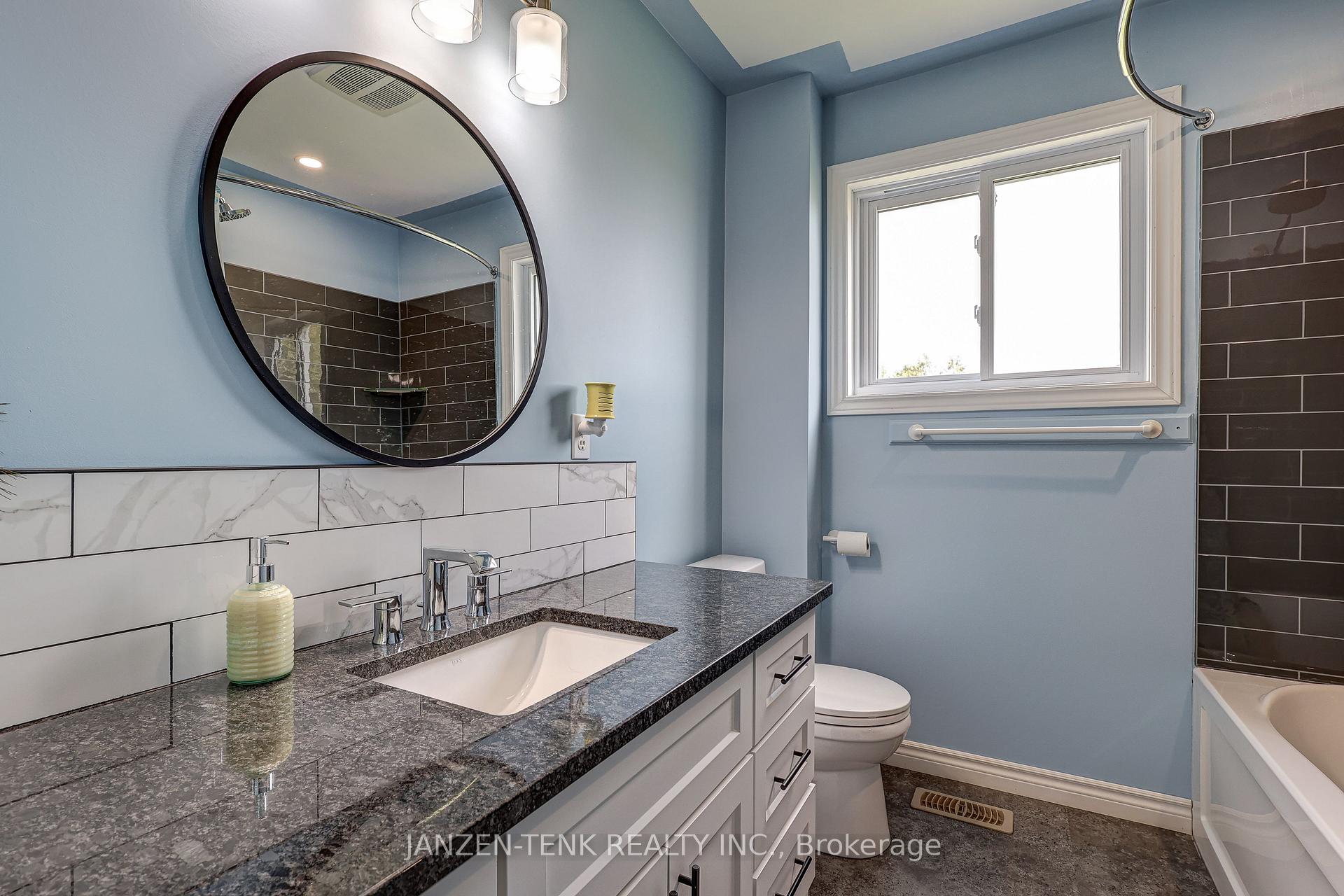 Photo 24 of 10408 Rogers Road, Malahide, Rural Malahide — HOMEH