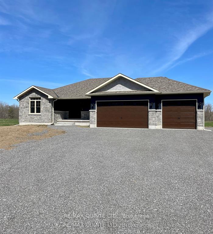 Photo 2 of 1414 Harold Road, Stirling-Rawdon, Rawdon Ward — HOMEH