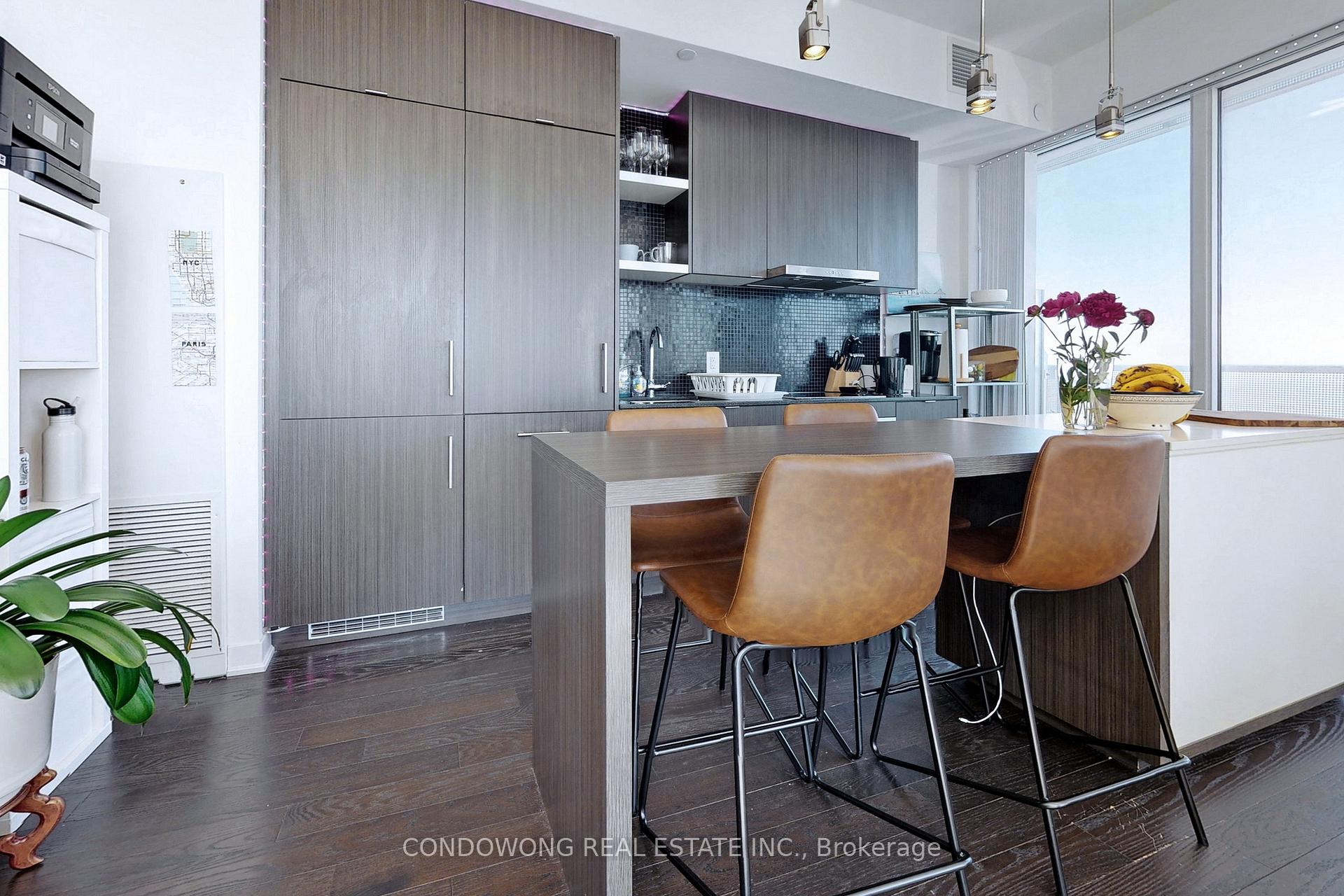 Photo 7 of Unit 6710, 88 Harbour Street, Toronto, Waterfront Communities — HOMEH