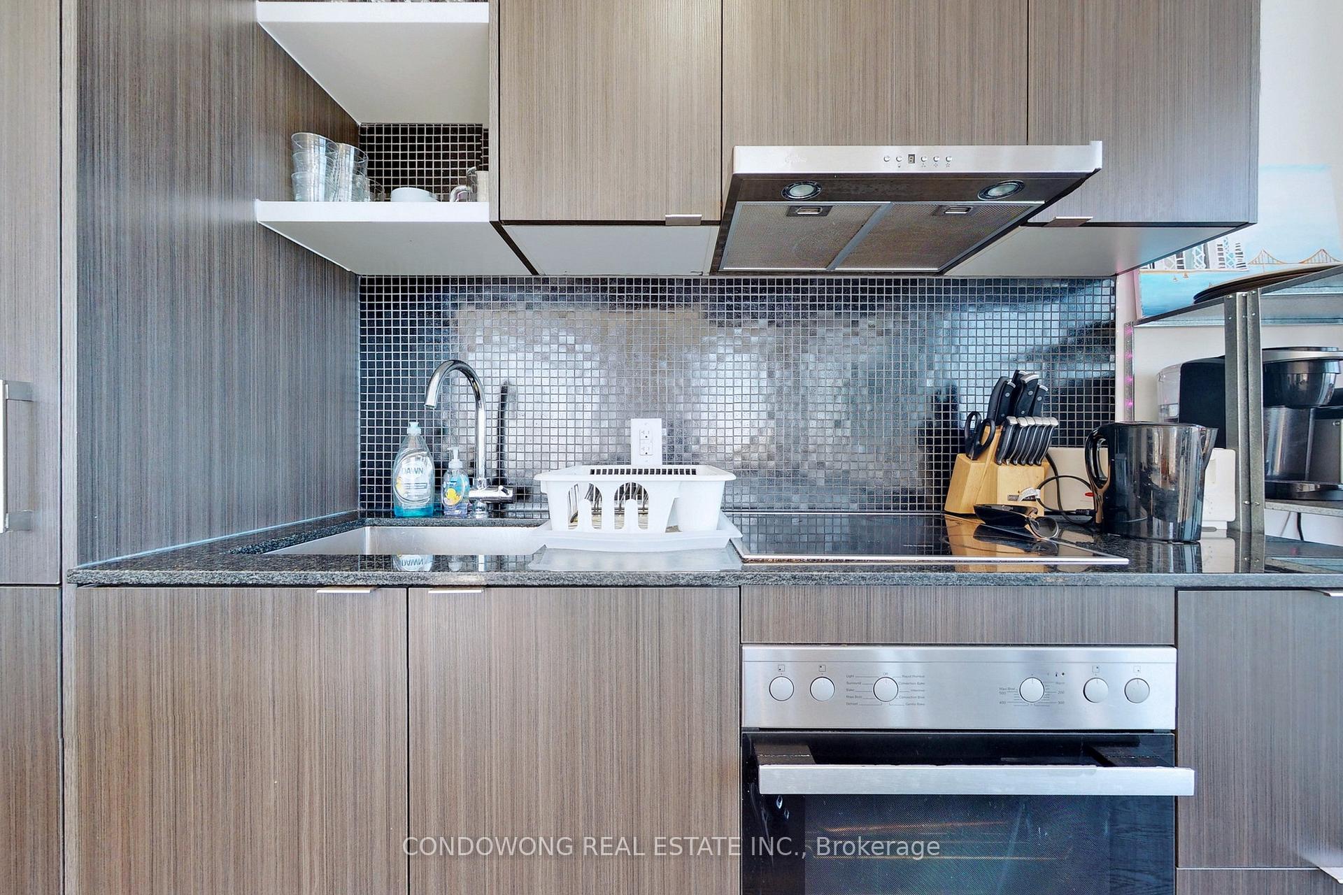 Photo 12 of Unit 6710, 88 Harbour Street, Toronto, Waterfront Communities — HOMEH