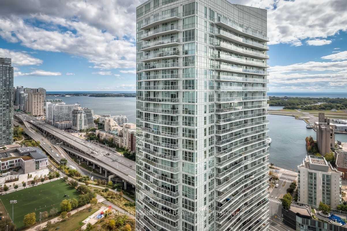 Photo 15 of Unit 3903, 85 Queens Wharf Road, Toronto, Waterfront Communities — HOMEH