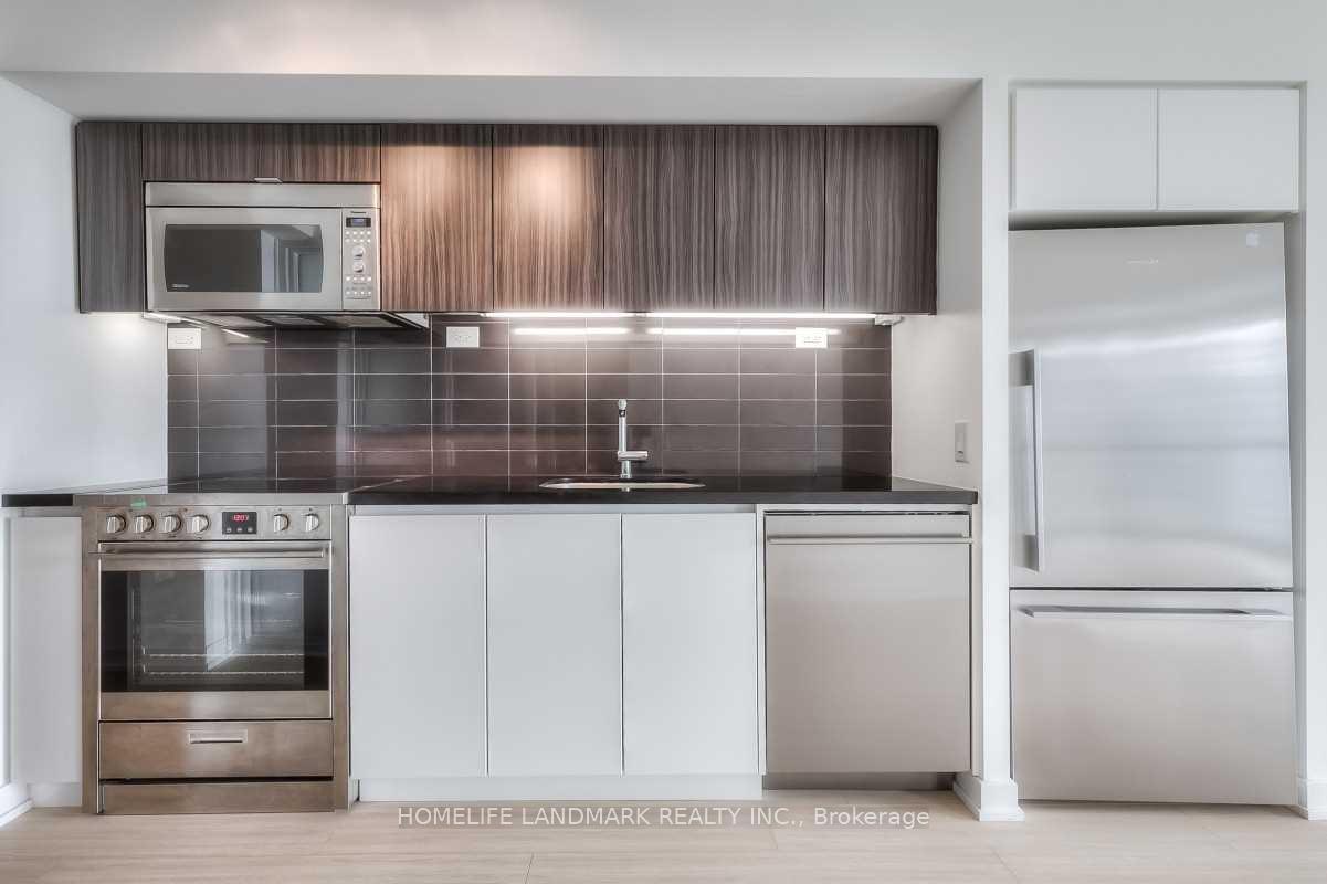 Photo 23 of Unit 3903, 85 Queens Wharf Road, Toronto, Waterfront Communities — HOMEH