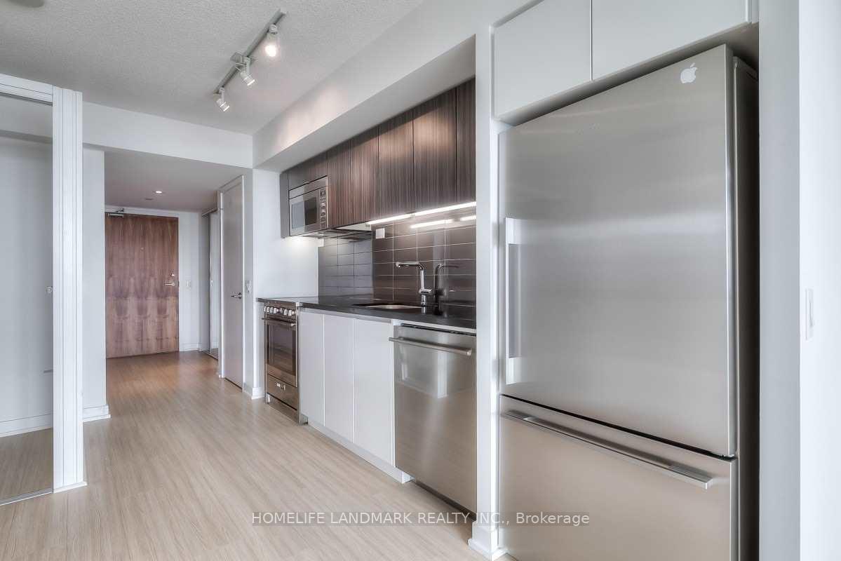 Photo 24 of Unit 3903, 85 Queens Wharf Road, Toronto, Waterfront Communities — HOMEH