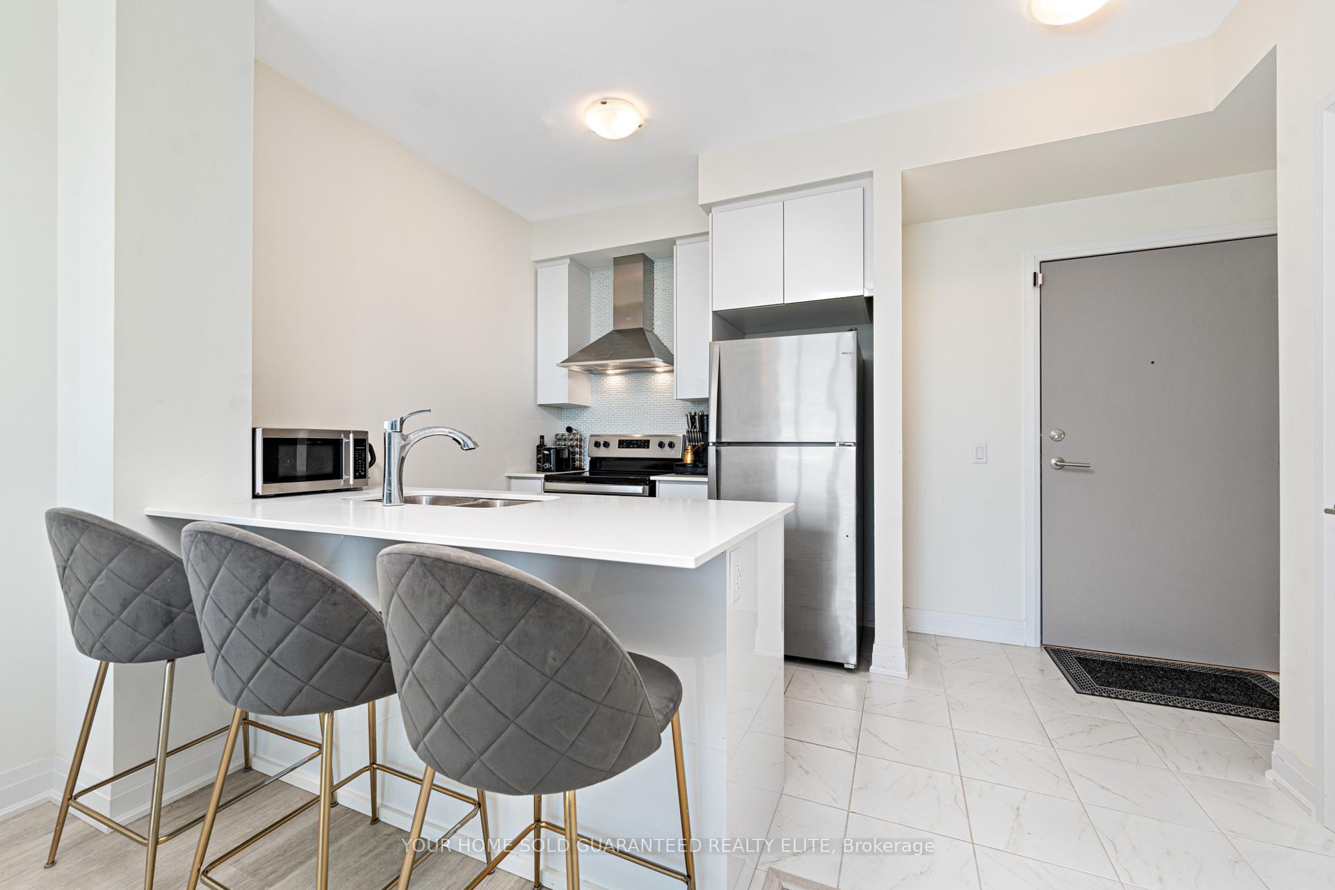 Photo 6 of Unit 811, 16 Concord Place, Grimsby, Grimsby Beach — HOMEH