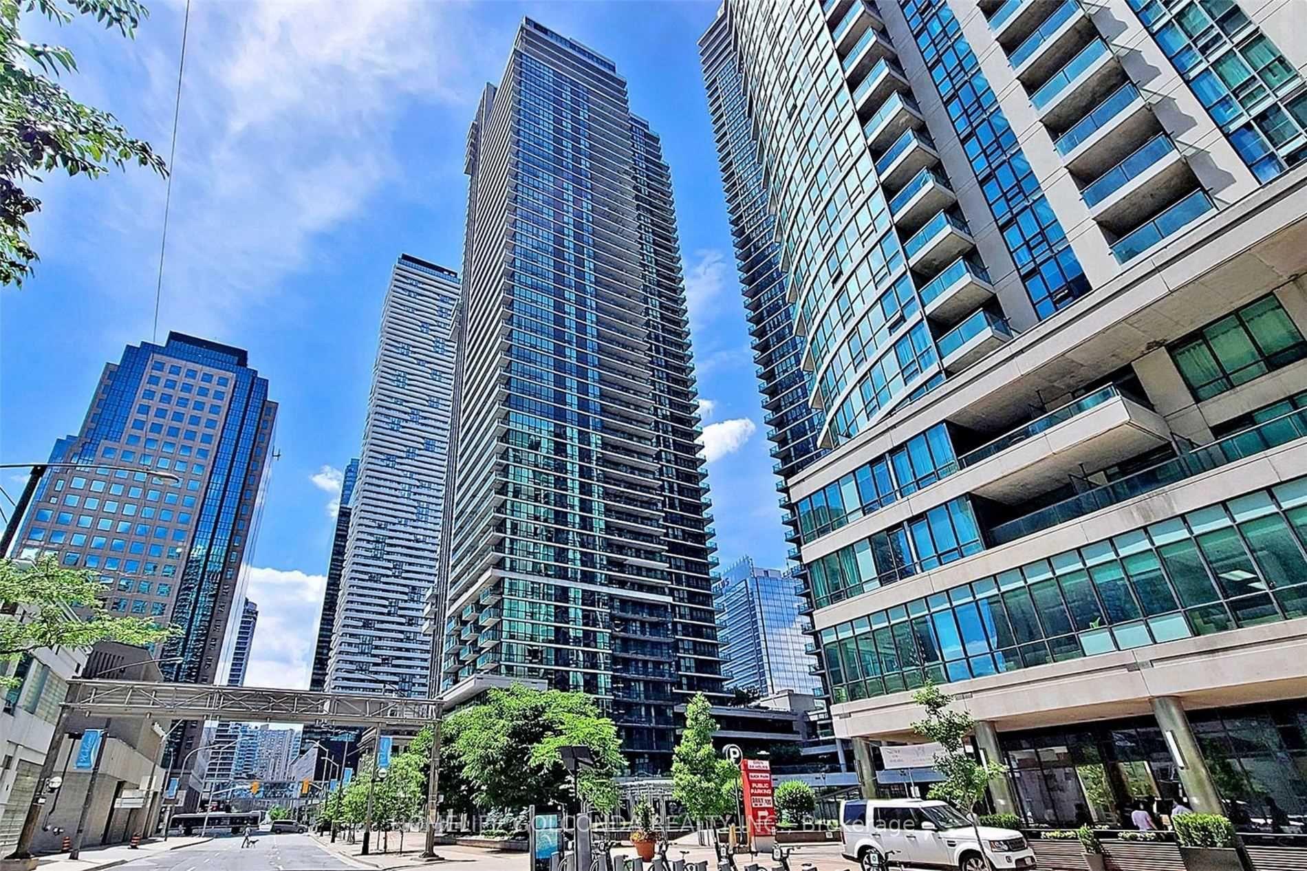 Front of Unit 2701, 33 Bay Street