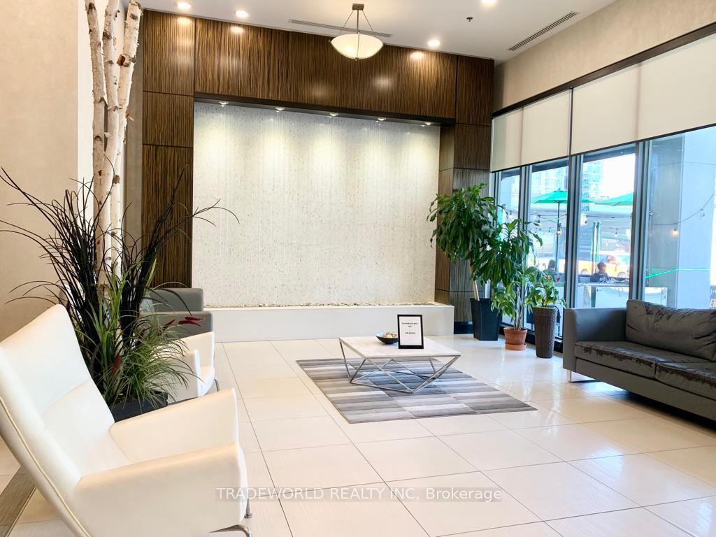 Photo 5 of Unit 325, 25 Lower Simcoe Street, Toronto, Waterfront Communities — HOMEH