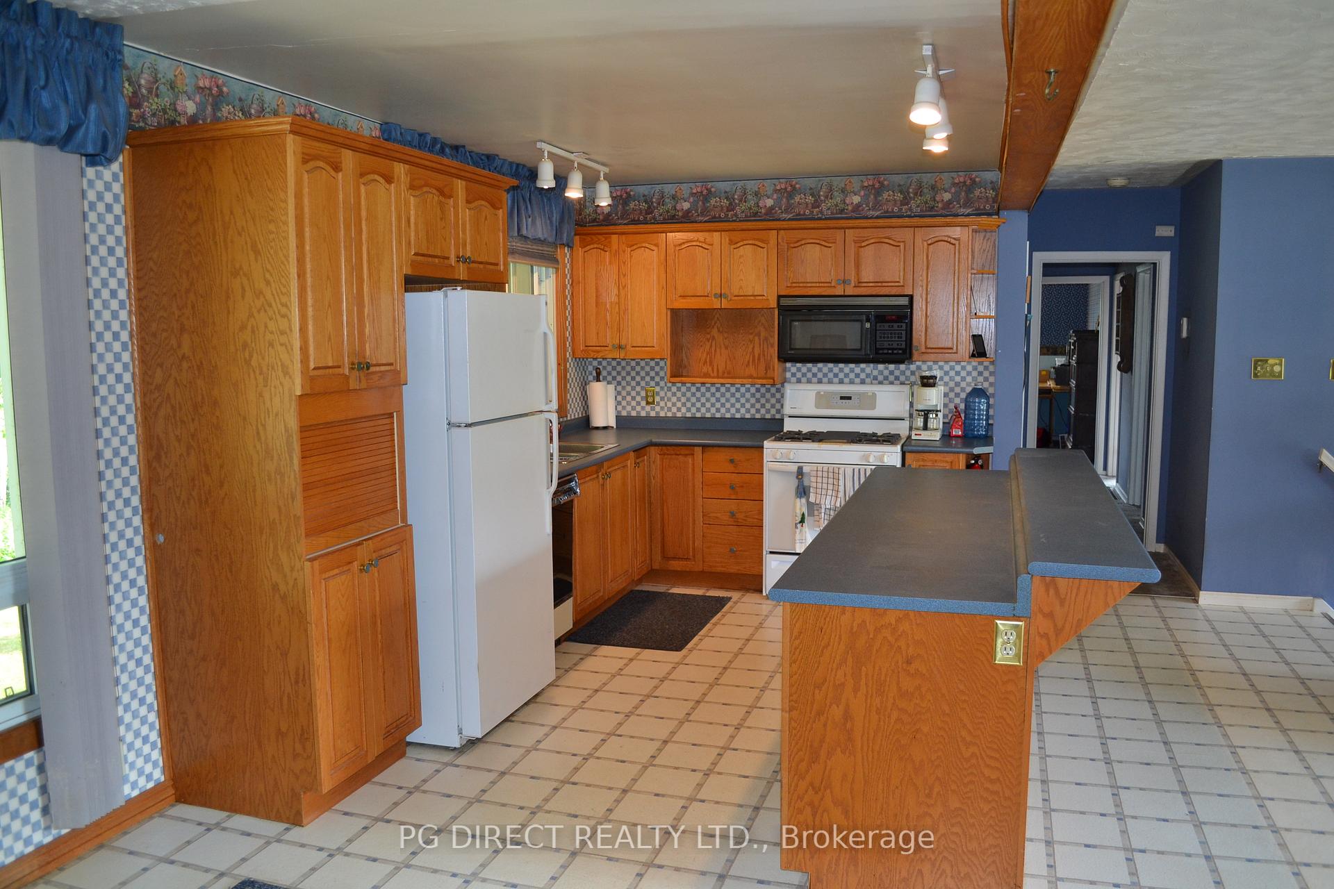 Photo 4 of 30 Birch Crescent, Temagami — HOMEH