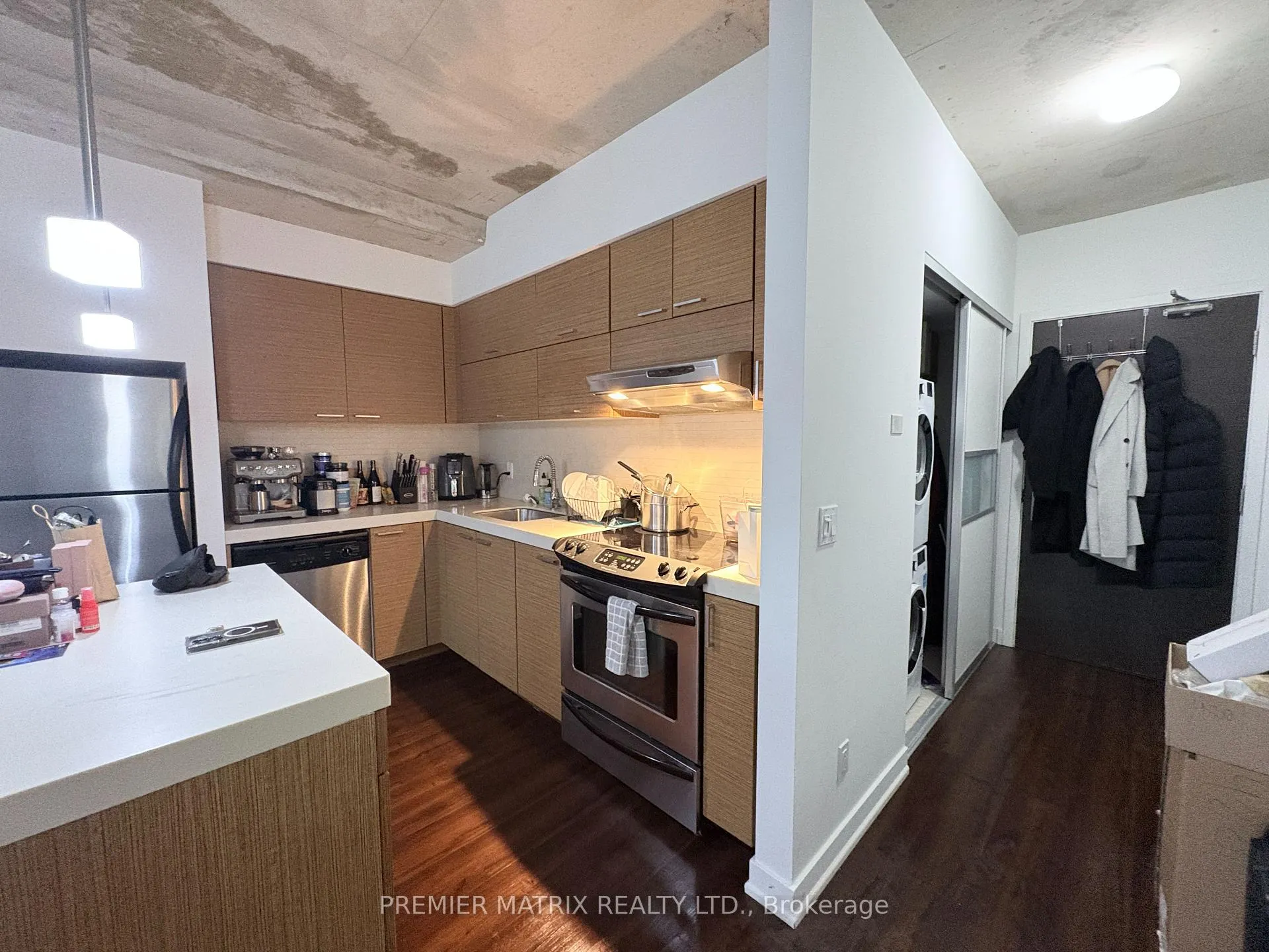 Front of Unit 420, 55 Stewart Street