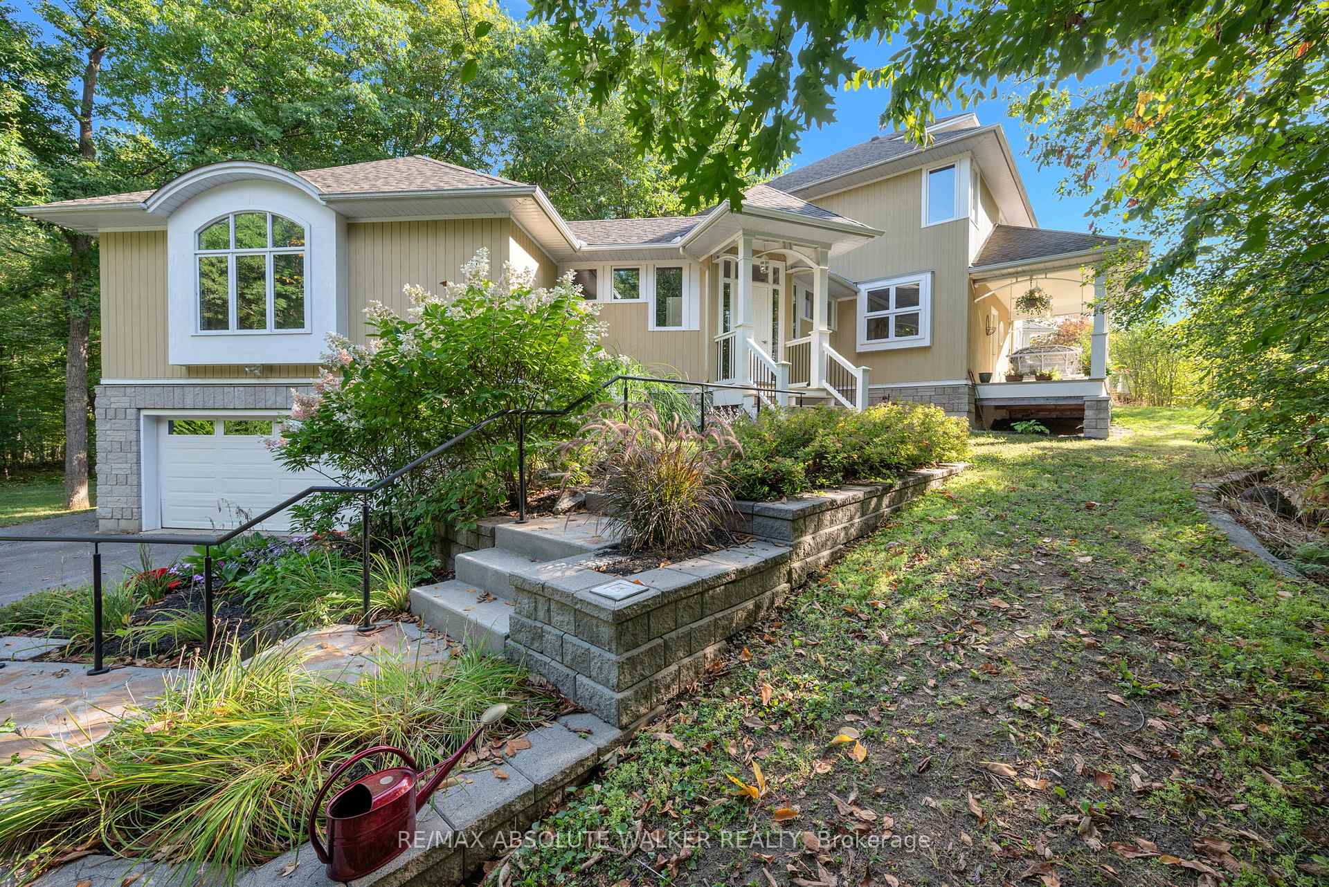 Photo 1 of 104 Margaret Anne Drive, Ottawa, Huntley Ward (South East) — HOMEH