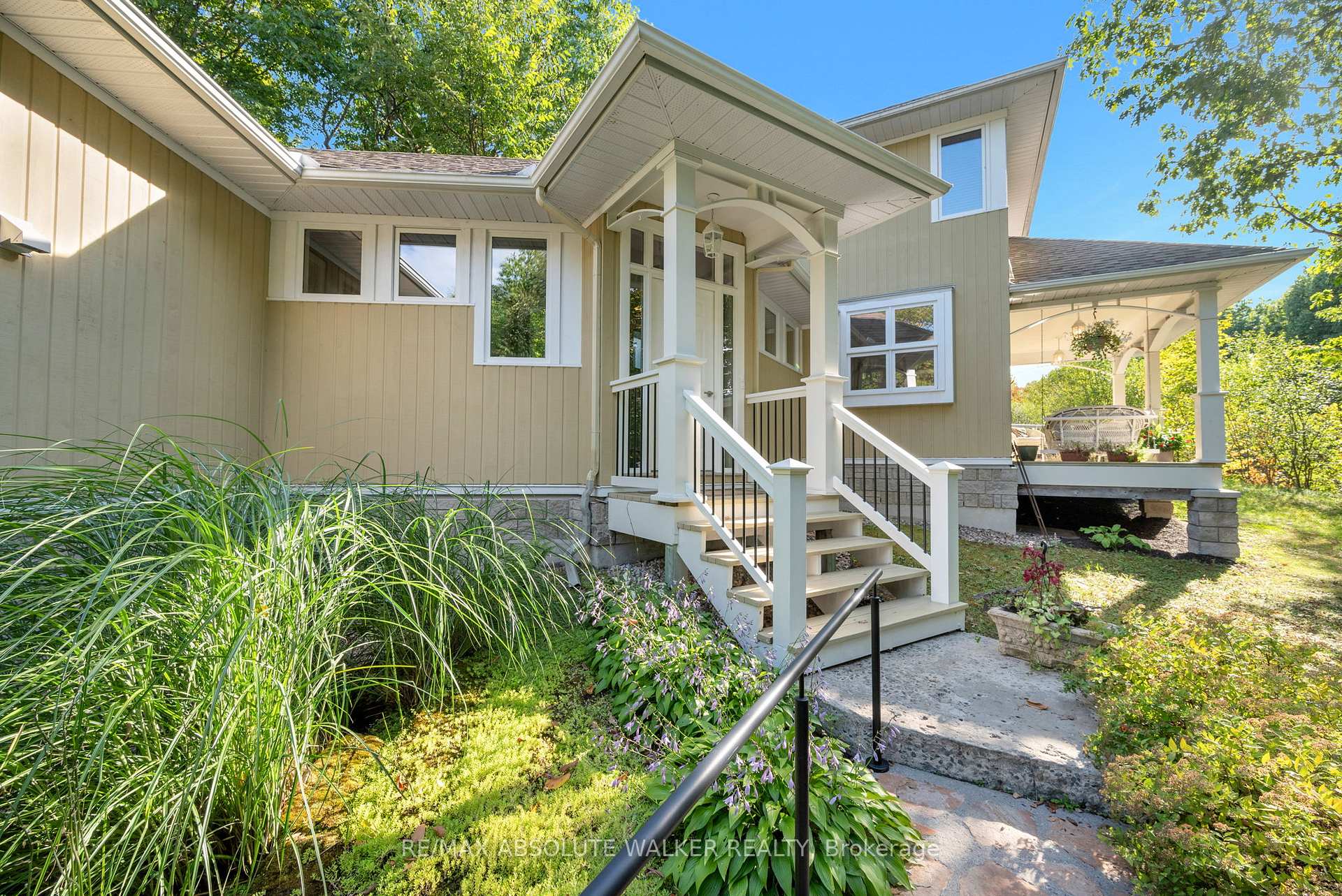 Photo 2 of 104 Margaret Anne Drive, Ottawa, Huntley Ward (South East) — HOMEH