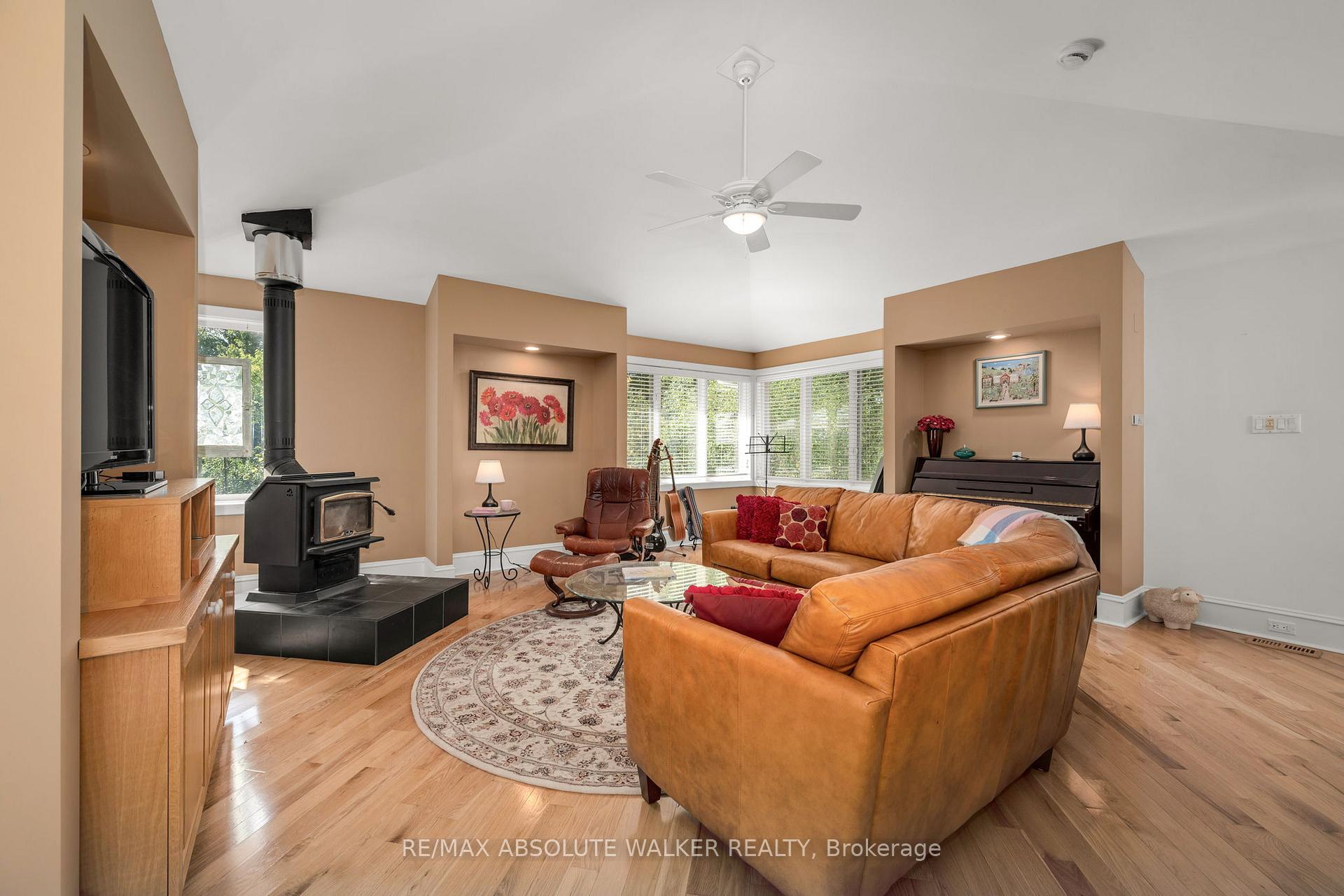 Photo 15 of 104 Margaret Anne Drive, Ottawa, Huntley Ward (South East) — HOMEH