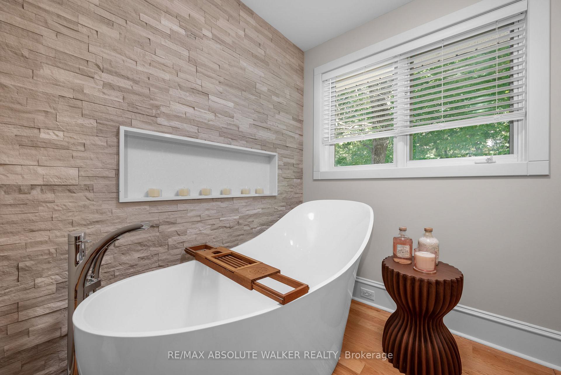 Photo 25 of 104 Margaret Anne Drive, Ottawa, Huntley Ward (South East) — HOMEH