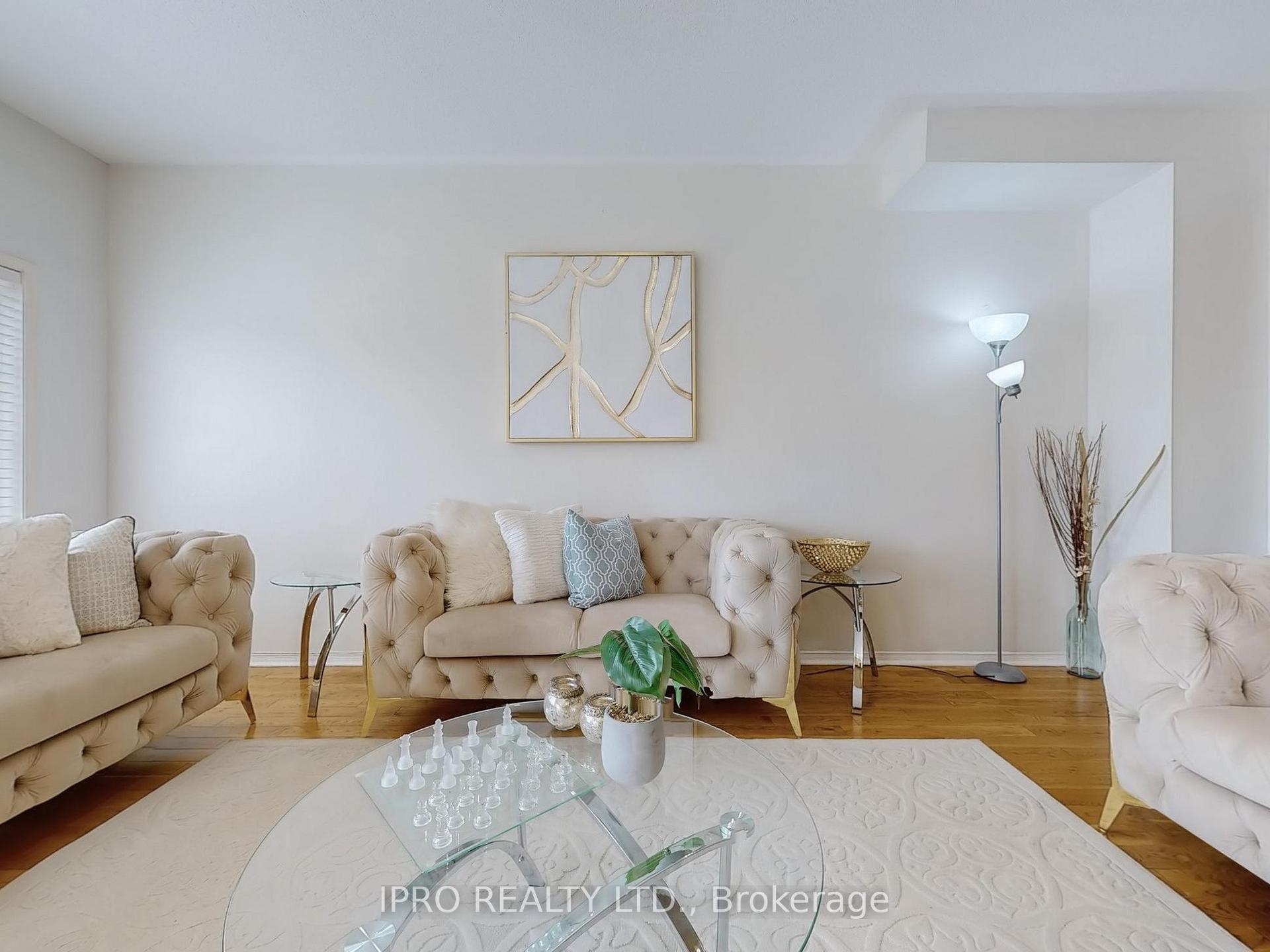 Photo 18 of 41 Michaelman Road, Ajax, South East — HOMEH