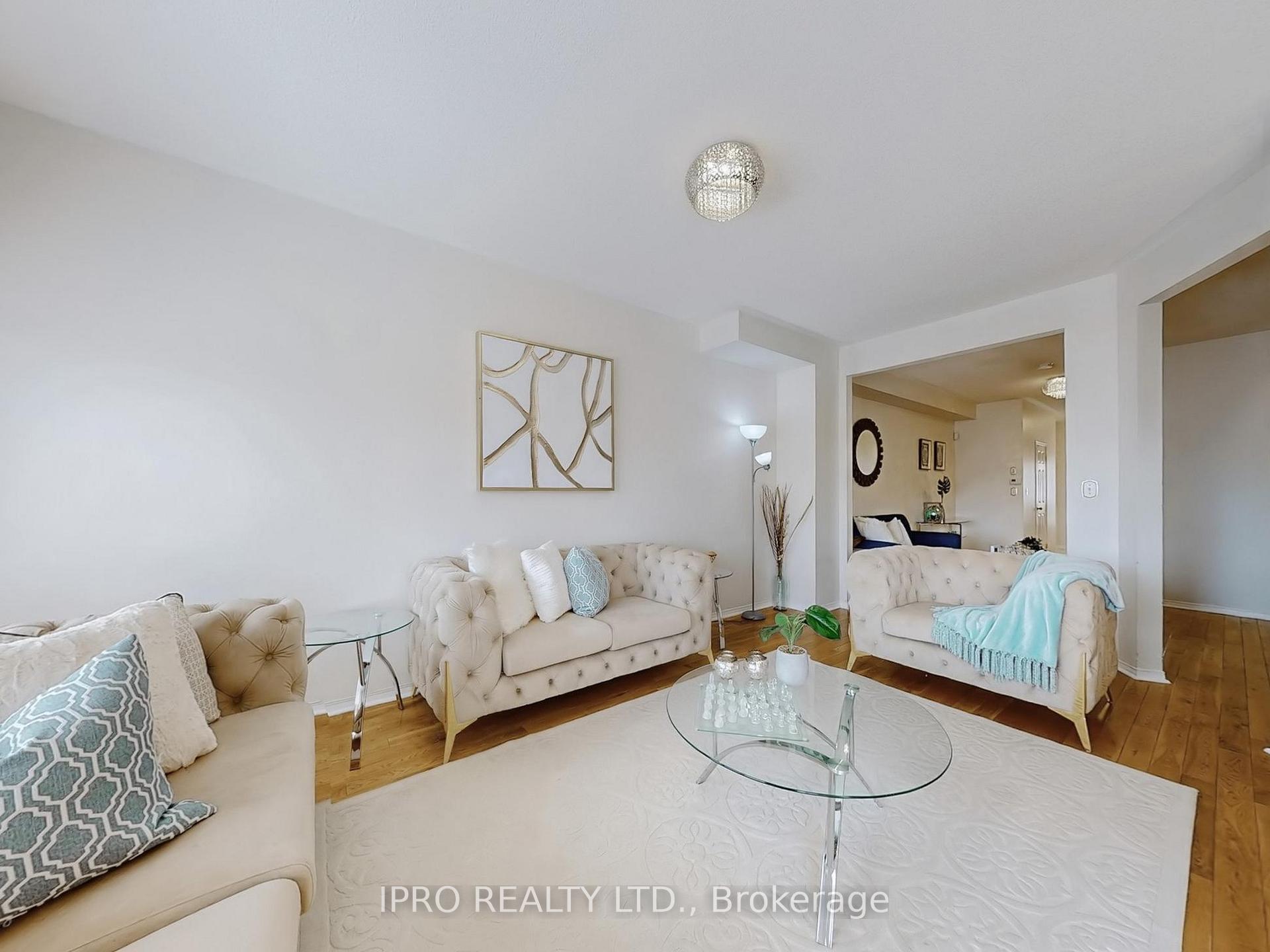 Photo 21 of 41 Michaelman Road, Ajax, South East — HOMEH