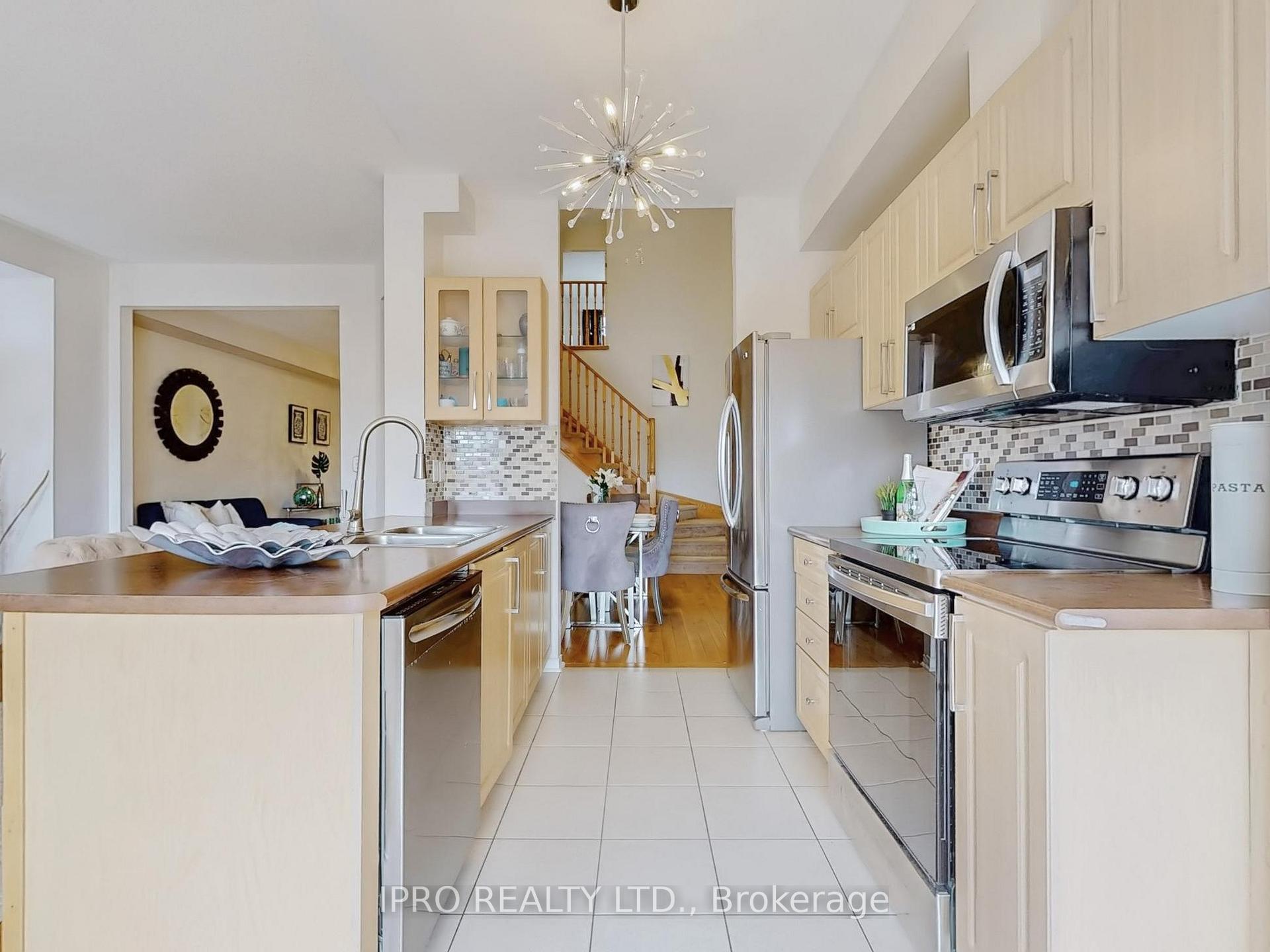 Photo 24 of 41 Michaelman Road, Ajax, South East — HOMEH