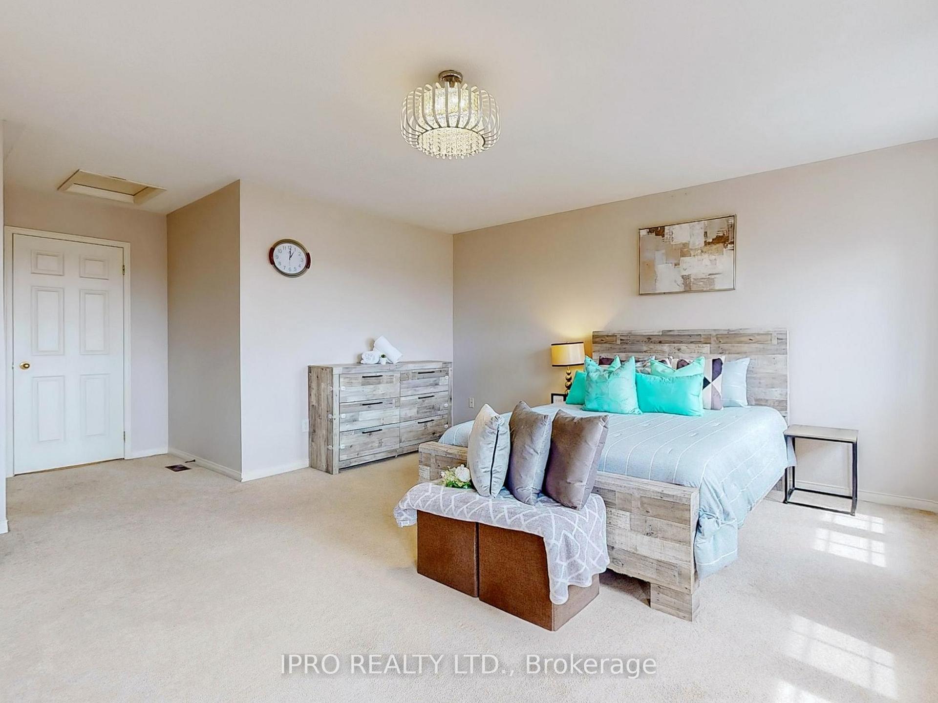 Photo 29 of 41 Michaelman Road, Ajax, South East — HOMEH