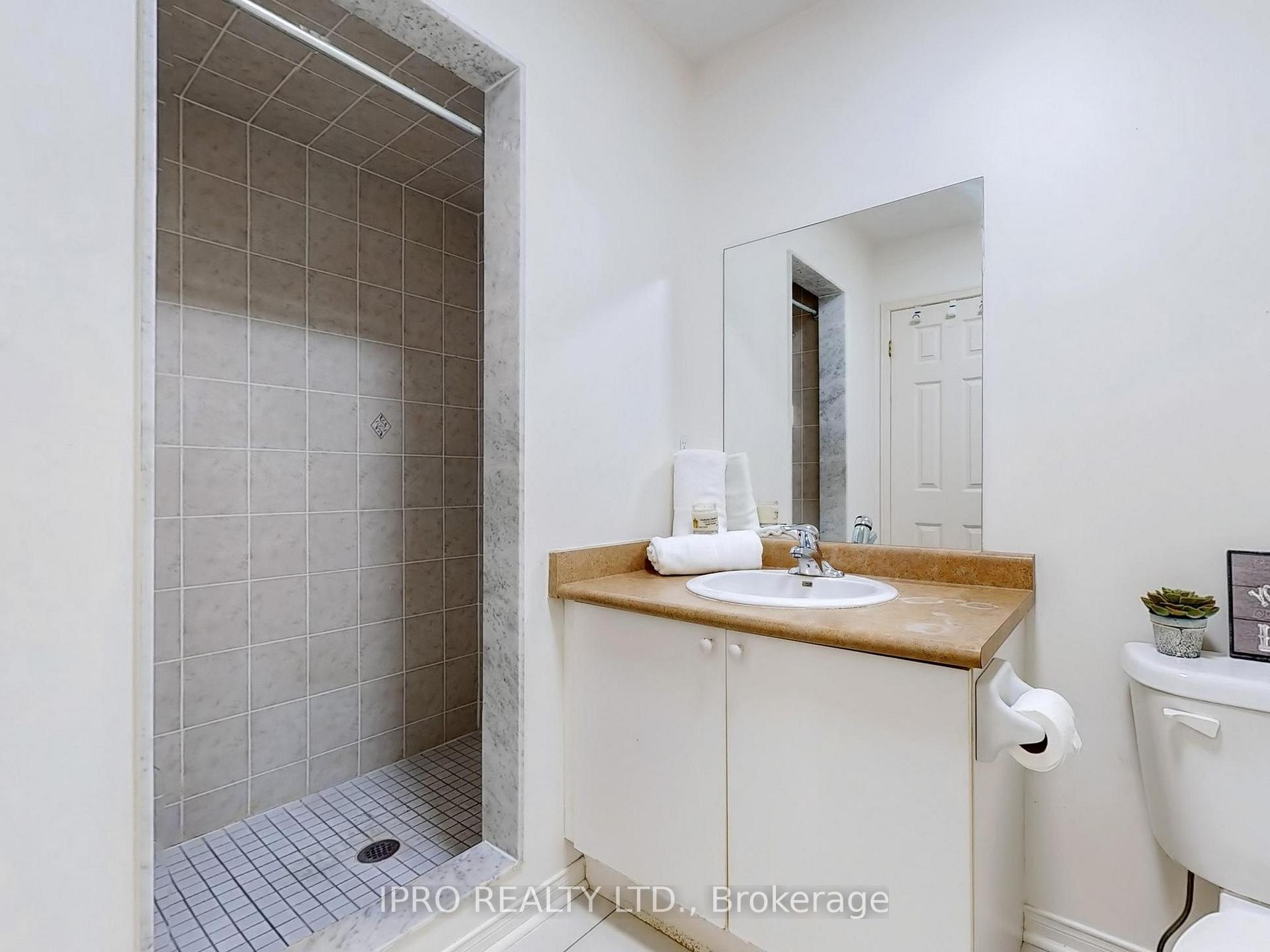 Photo 33 of 41 Michaelman Road, Ajax, South East — HOMEH