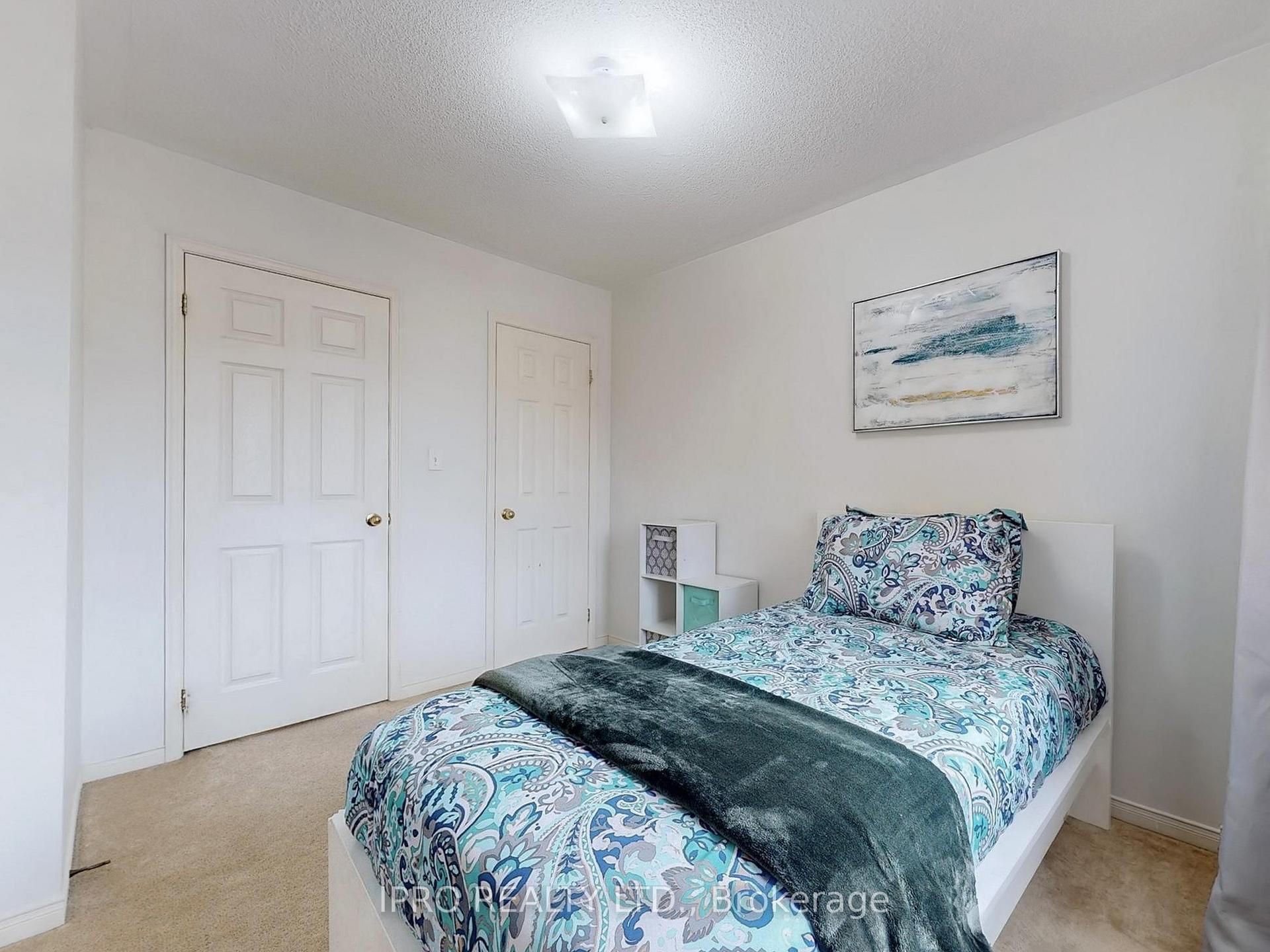 Photo 36 of 41 Michaelman Road, Ajax, South East — HOMEH
