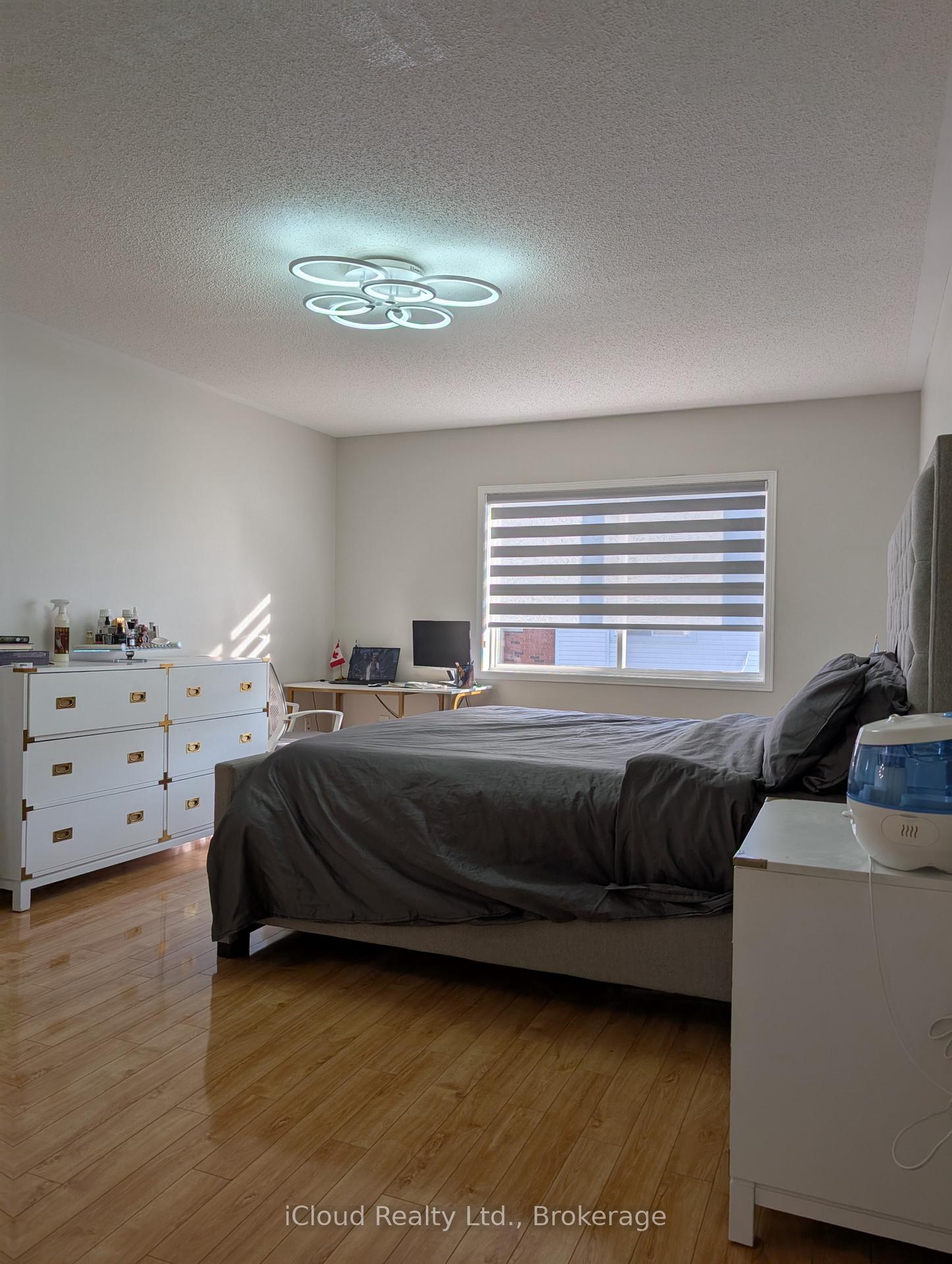 Photo 21 of 10 Polar Bear Place E, Brampton, Sandringham-Wellington — HOMEH