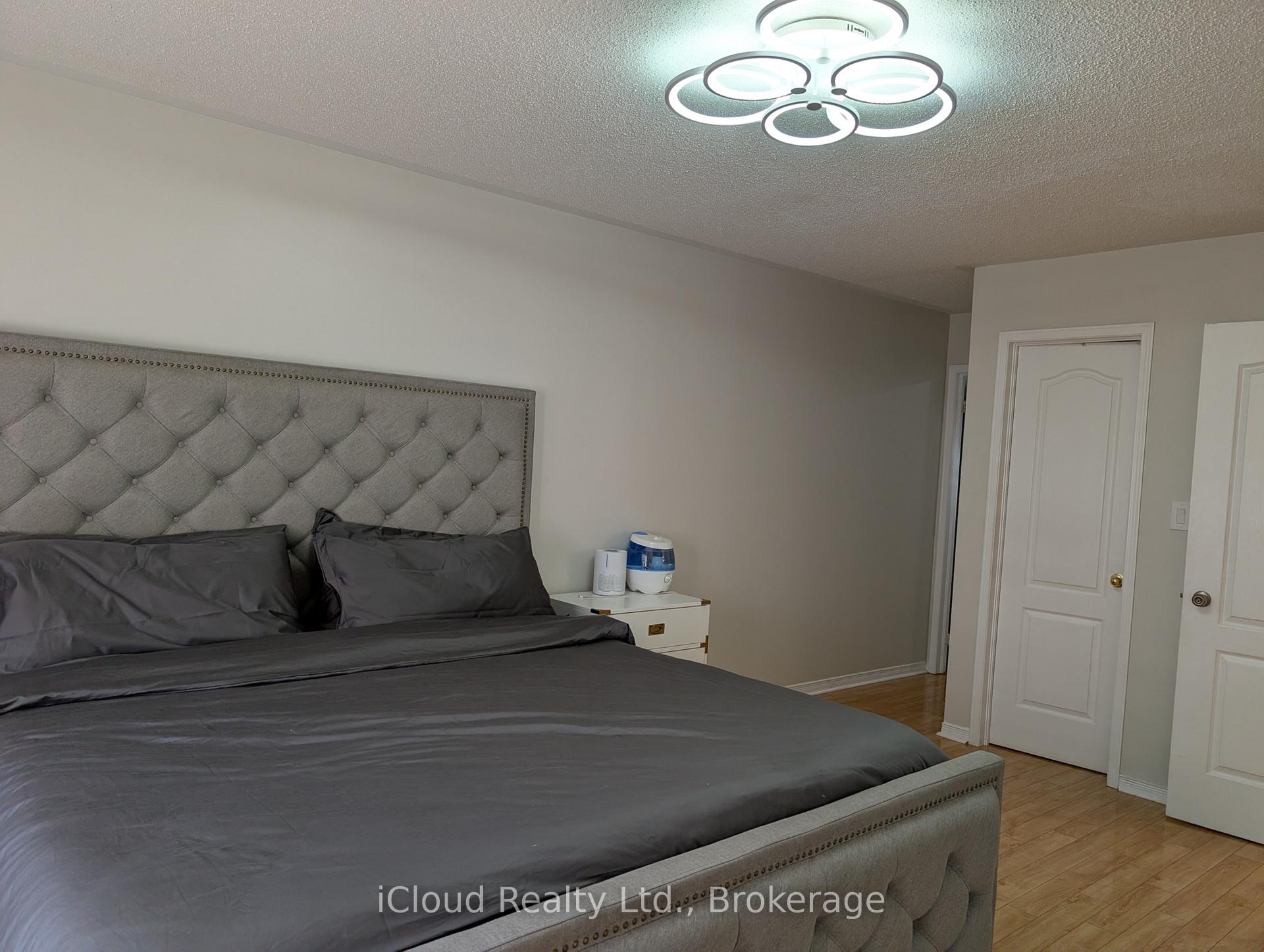 Photo 22 of 10 Polar Bear Place E, Brampton, Sandringham-Wellington — HOMEH