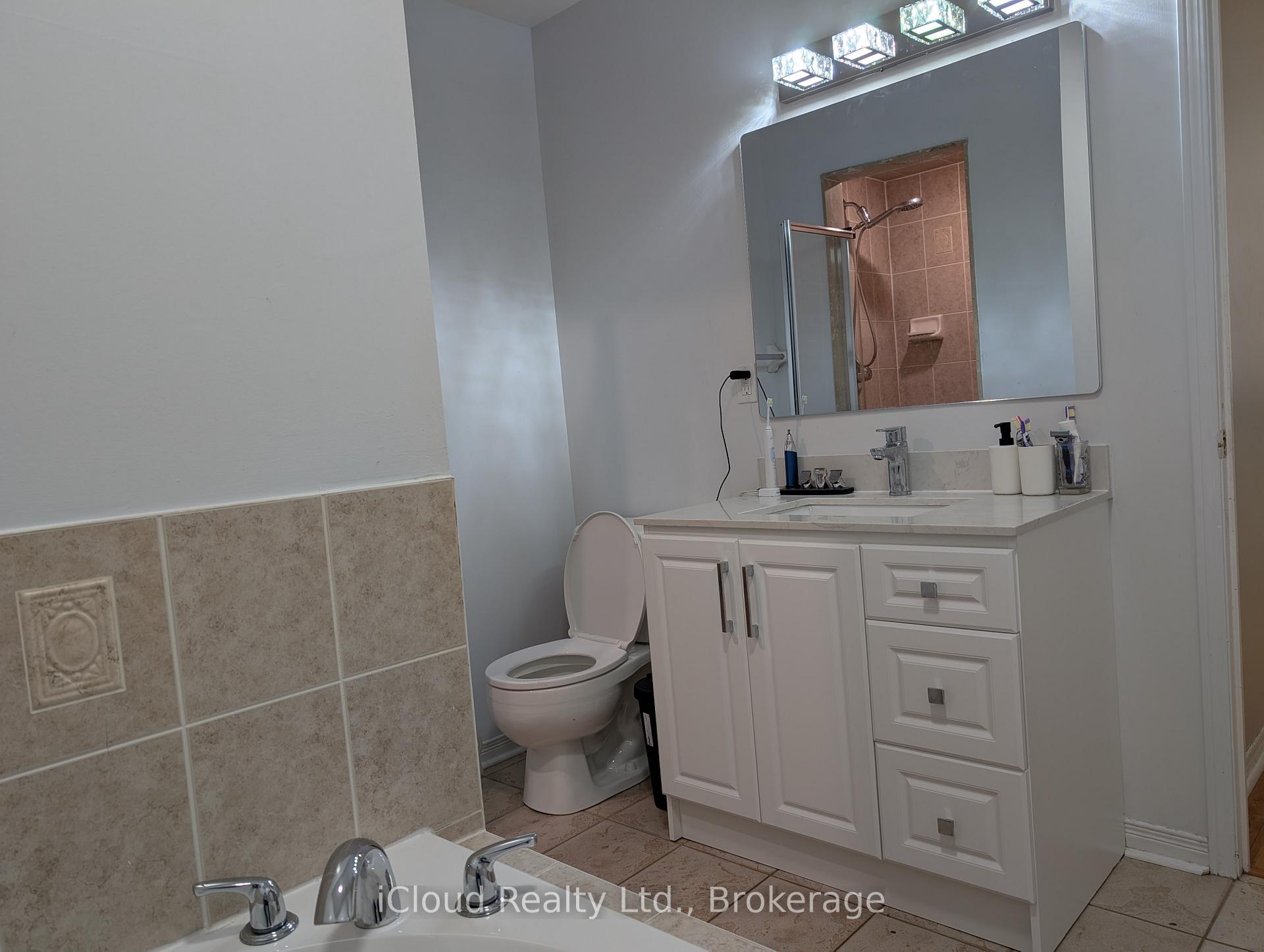 Photo 24 of 10 Polar Bear Place E, Brampton, Sandringham-Wellington — HOMEH