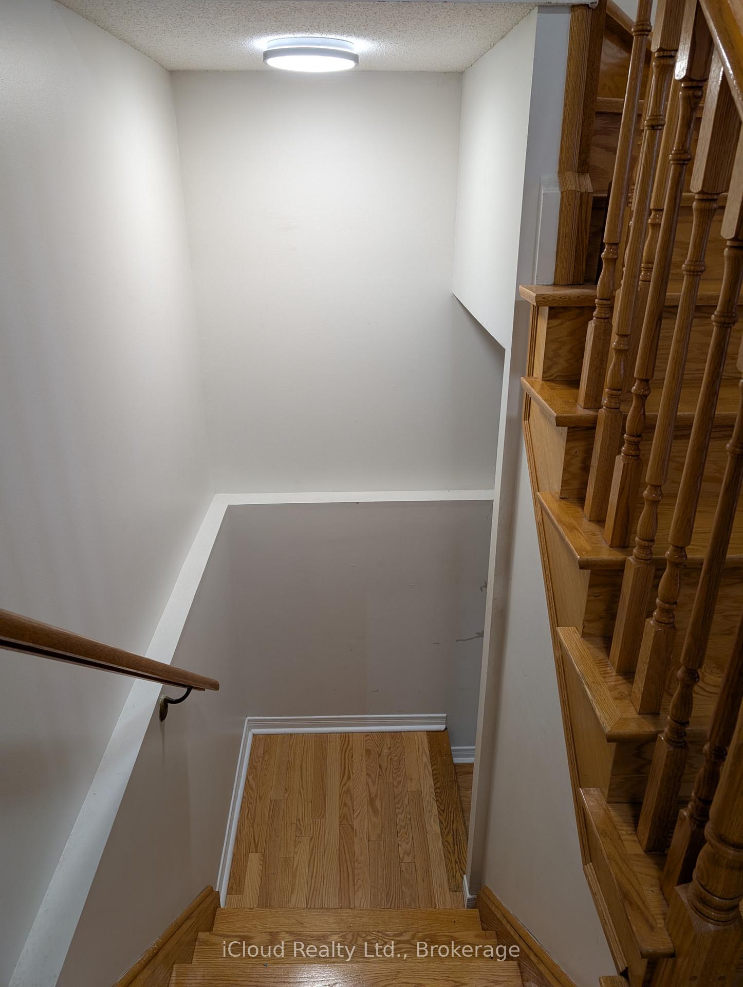 Photo 38 of 10 Polar Bear Place E, Brampton, Sandringham-Wellington — HOMEH