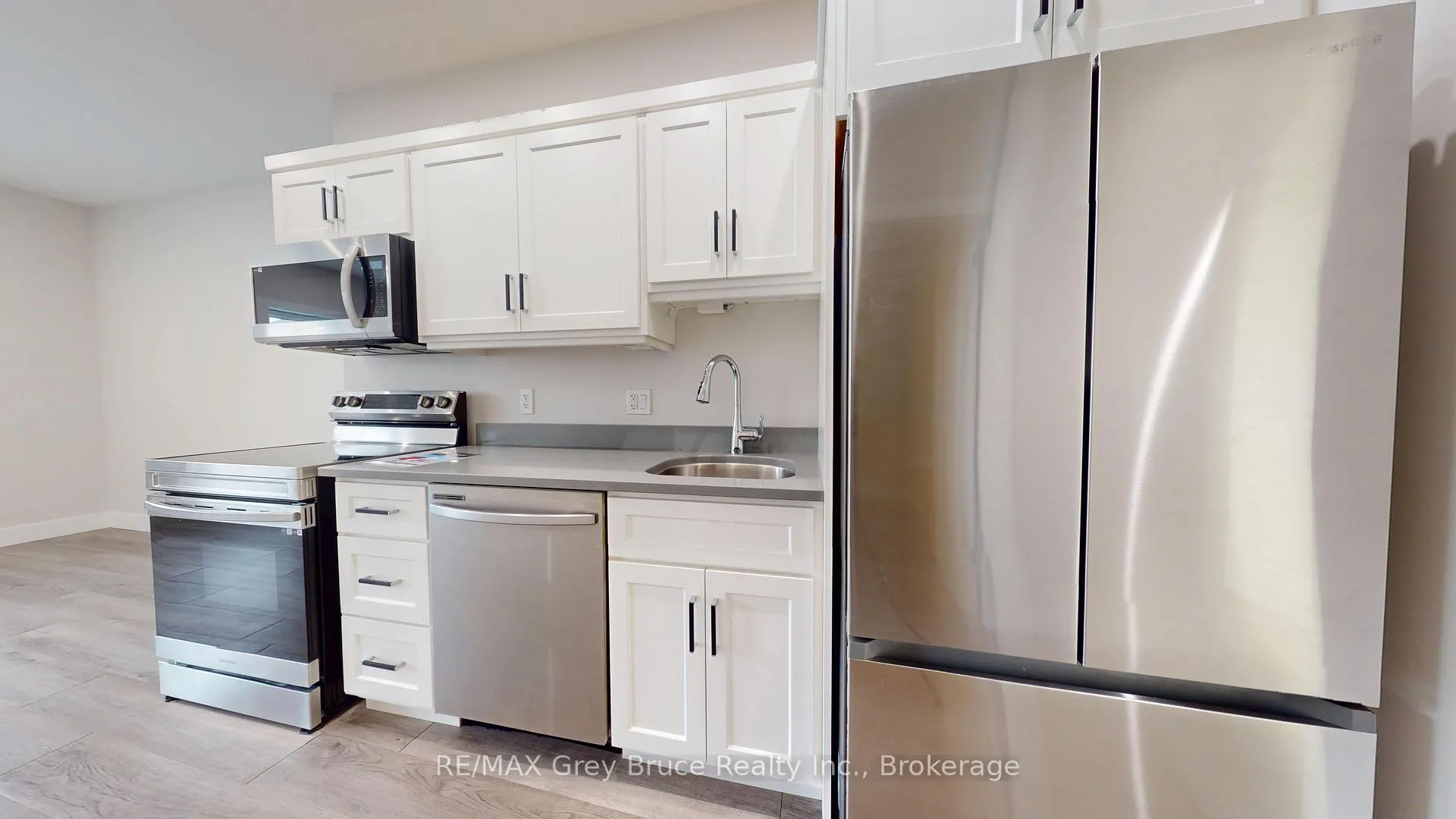 Photo 4 of Unit Unit 8, 39 1st Avenue S, Arran-Elderslie — HOMEH