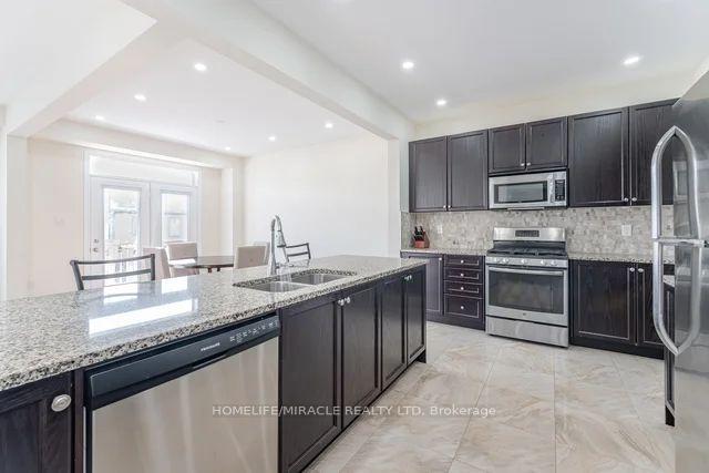 Photo 3 of 84 Roulette Crescent, Brampton, Northwest Brampton — HOMEH