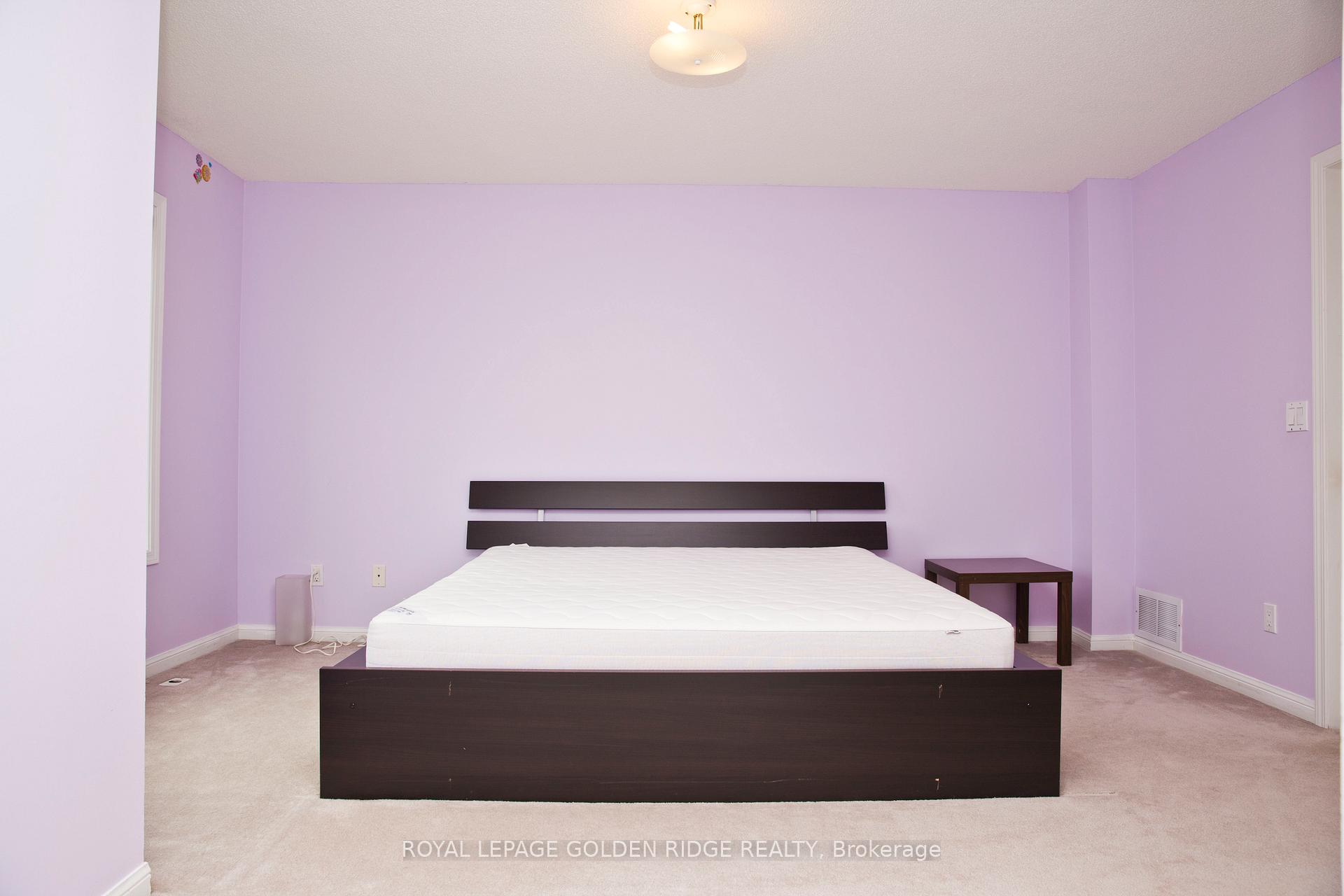 Photo 12 of Unit 7, 14 St. Moritz Way, Markham, Unionville — HOMEH