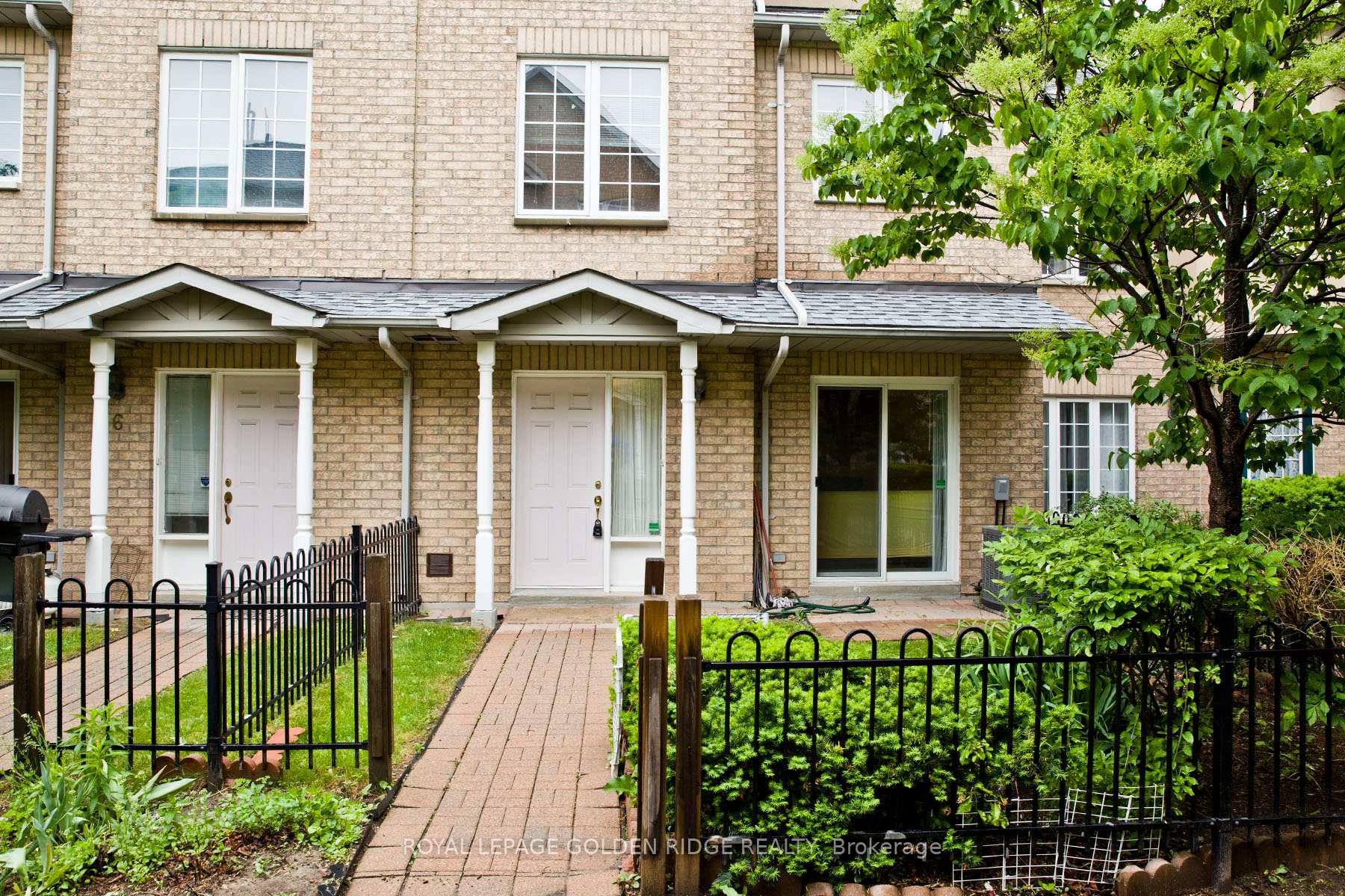 Photo 14 of Unit 7, 14 St. Moritz Way, Markham, Unionville — HOMEH