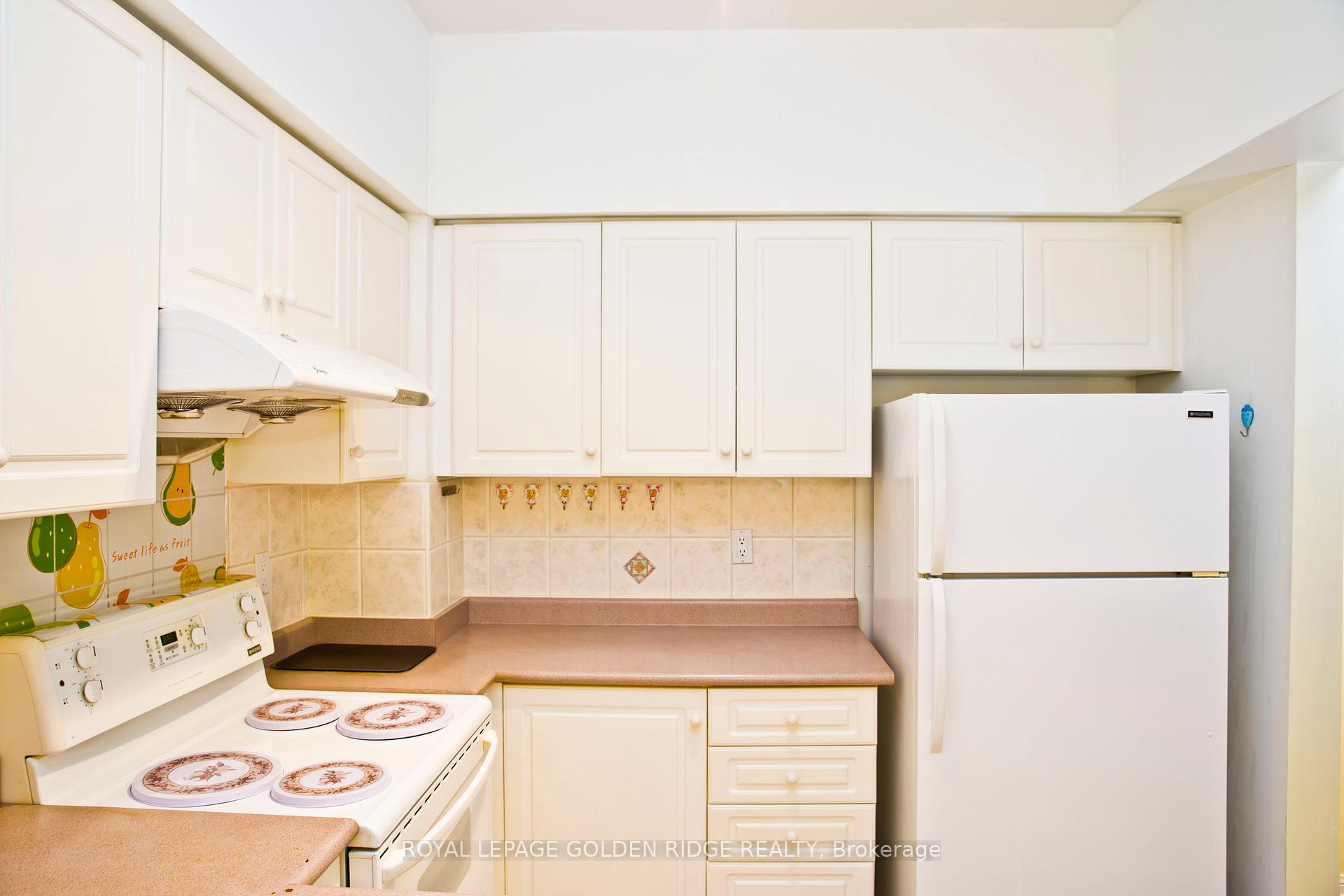 Photo 18 of Unit 7, 14 St. Moritz Way, Markham, Unionville — HOMEH