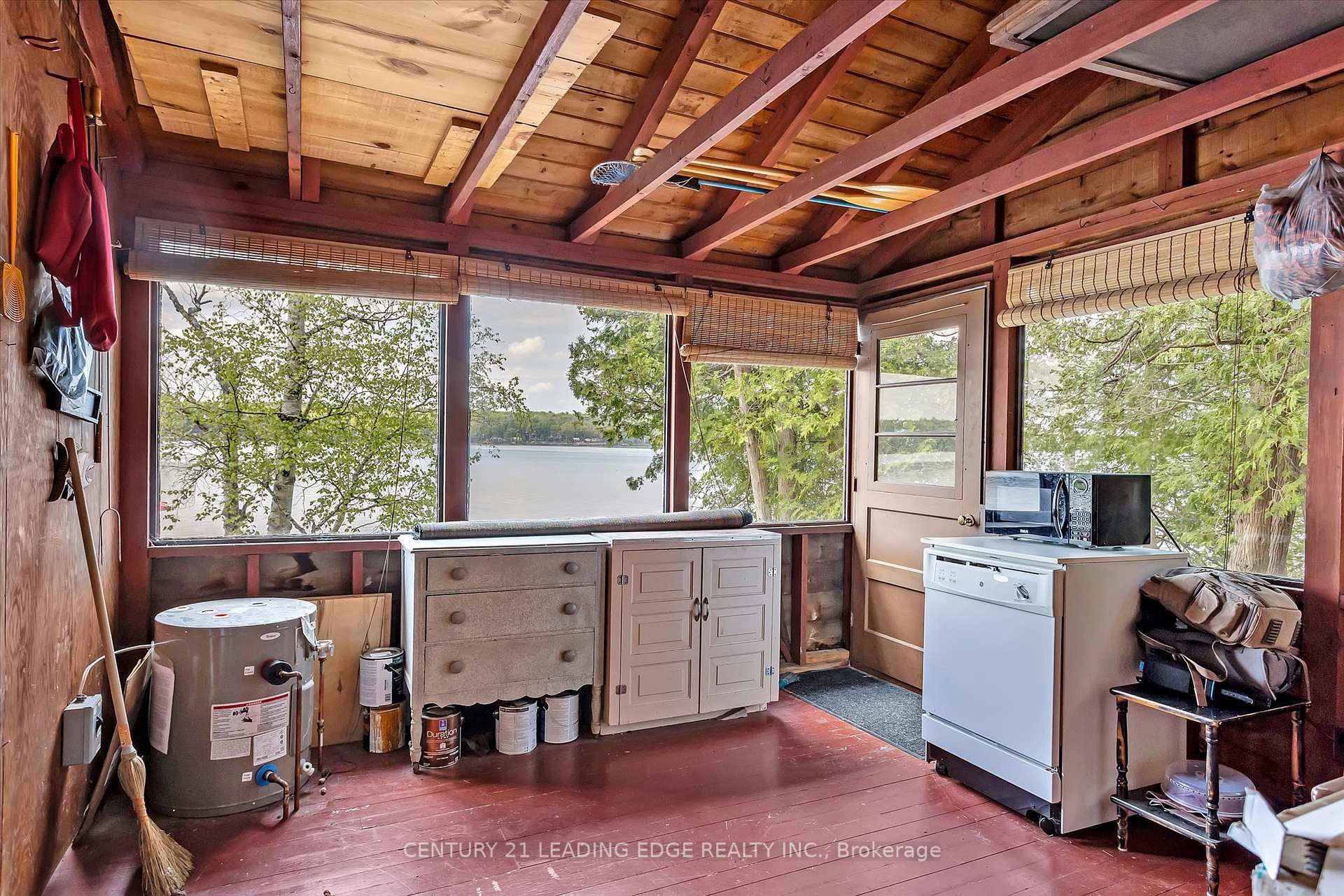 Photo 3 of 1956 White Lake Road E, Douro-Dummer — HOMEH