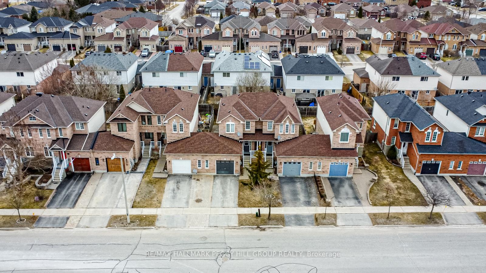 Photo 2 of 71 Pringle Drive, Barrie, Edgehill Drive — HOMEH