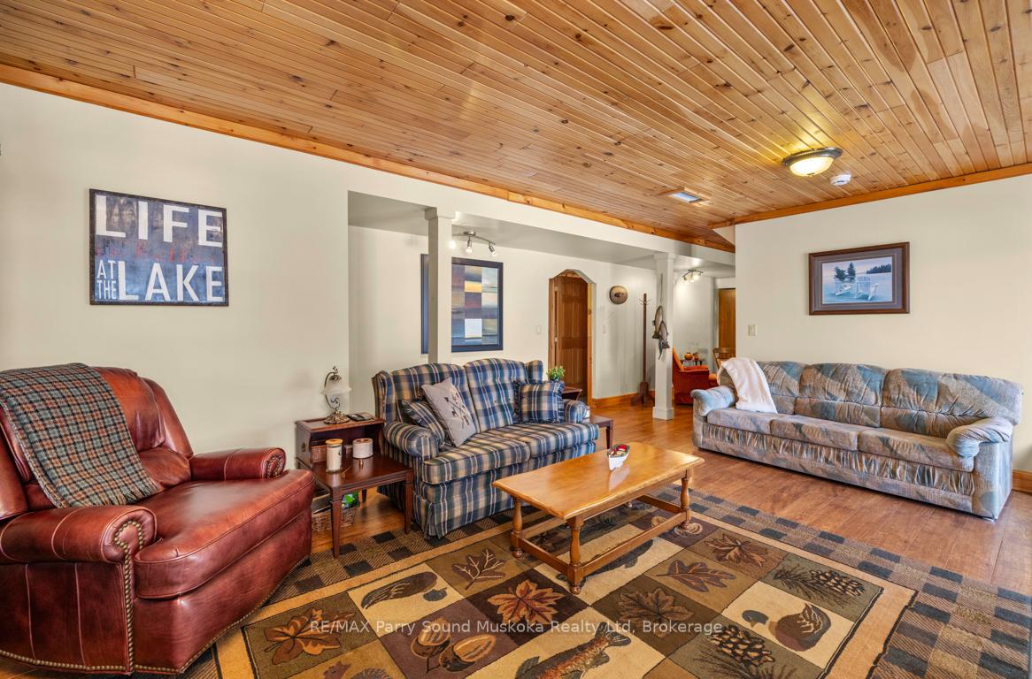 Photo 11 of 17 Martha Drive, McKellar — HOMEH