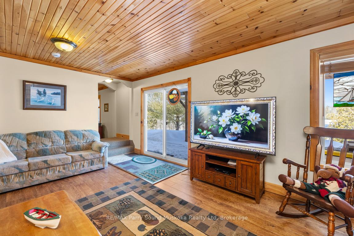 Photo 12 of 17 Martha Drive, McKellar — HOMEH