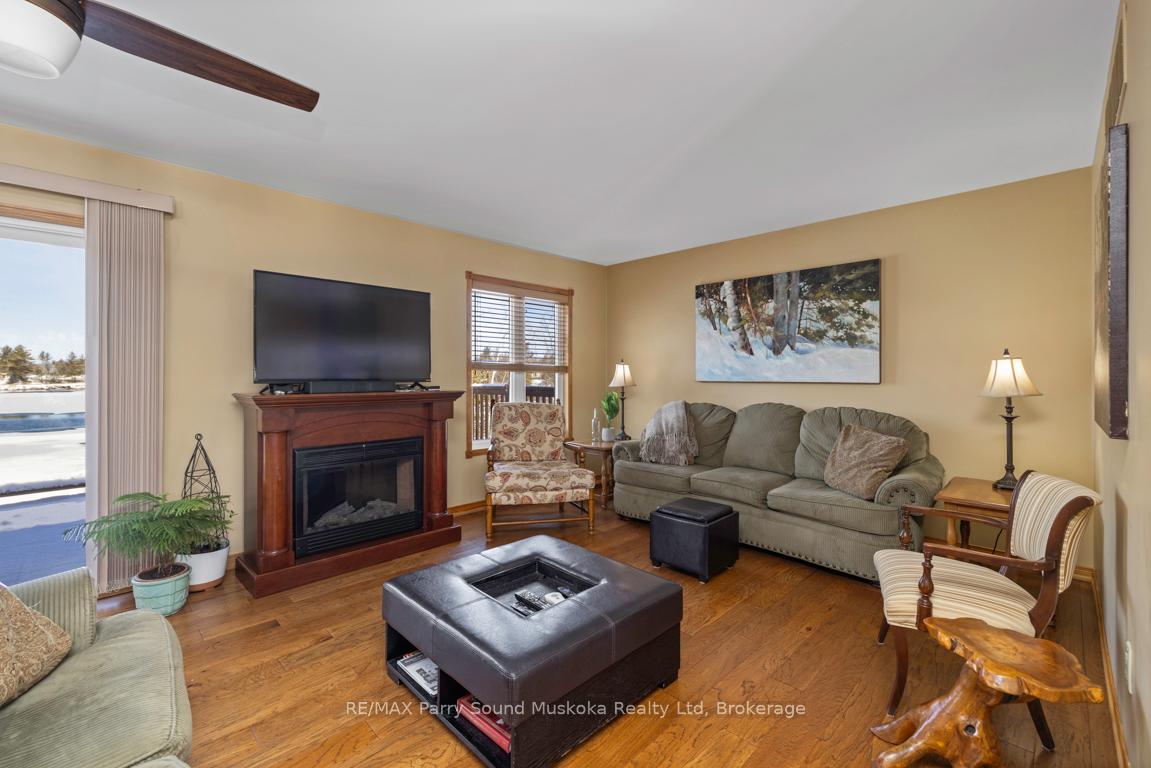 Photo 15 of 17 Martha Drive, McKellar — HOMEH