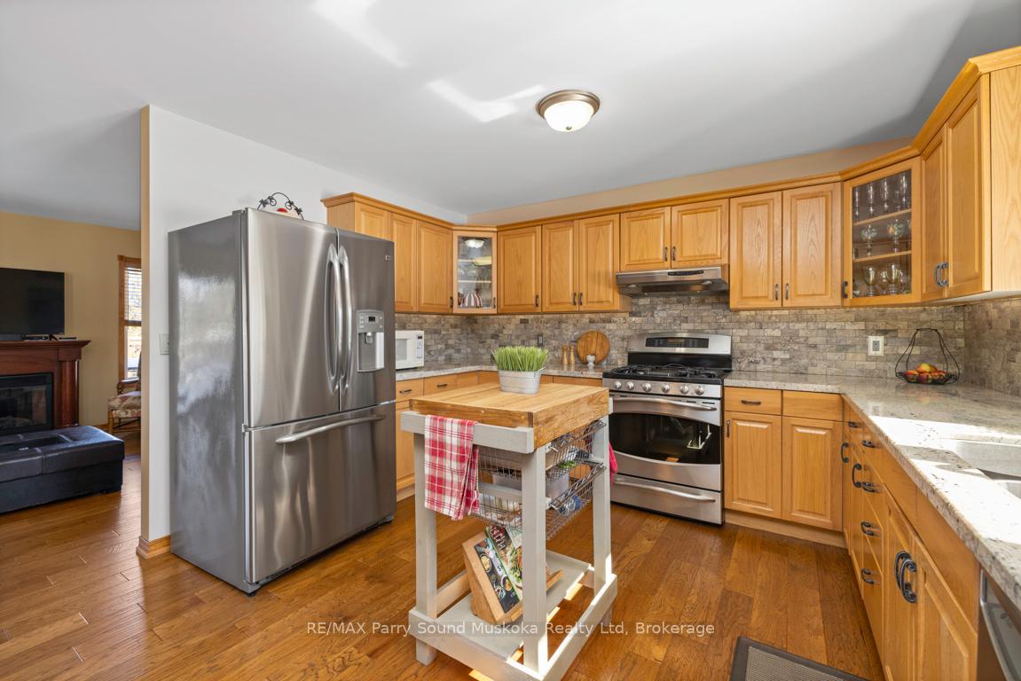 Photo 19 of 17 Martha Drive, McKellar — HOMEH