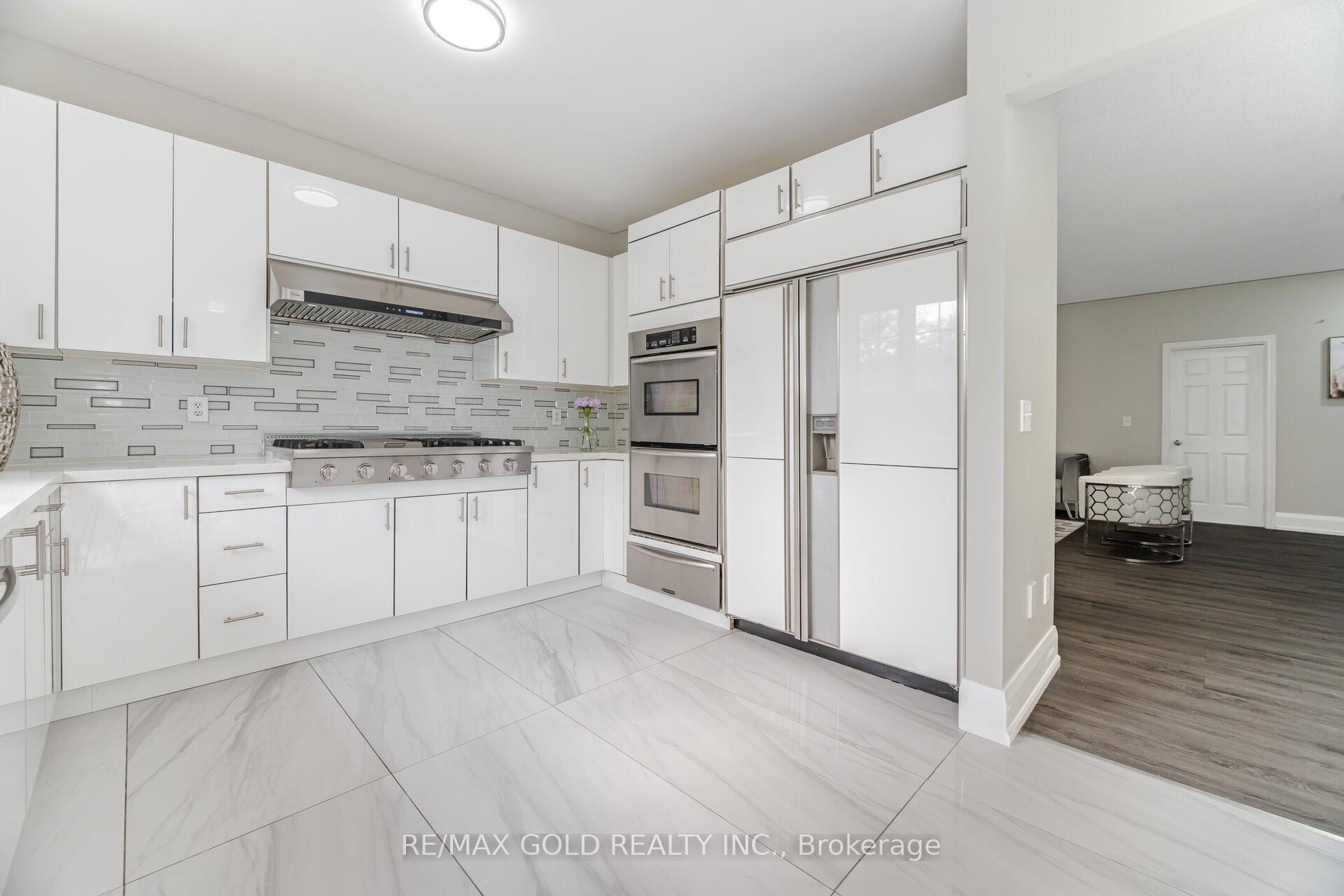 Photo 10 of 79 Donwoods Court, Brampton, Vales of Castlemore — HOMEH