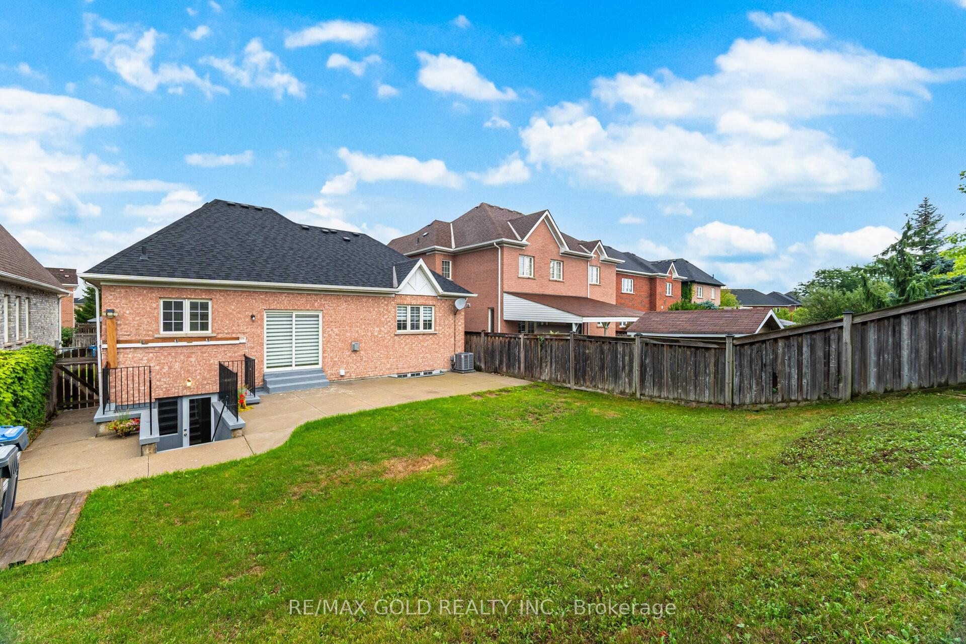 Photo 24 of 79 Donwoods Court, Brampton, Vales of Castlemore — HOMEH