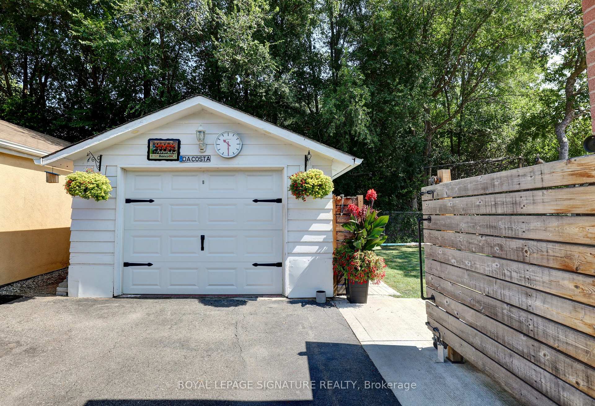 Photo 24 of 21 Harper Road, Brampton, Brampton East — HOMEH
