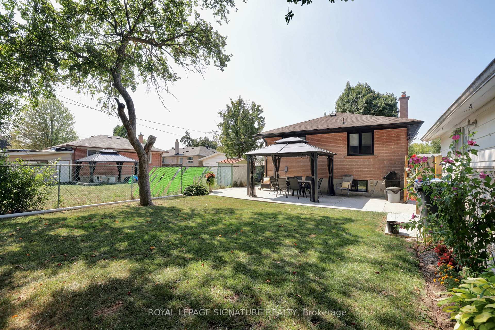 Photo 26 of 21 Harper Road, Brampton, Brampton East — HOMEH