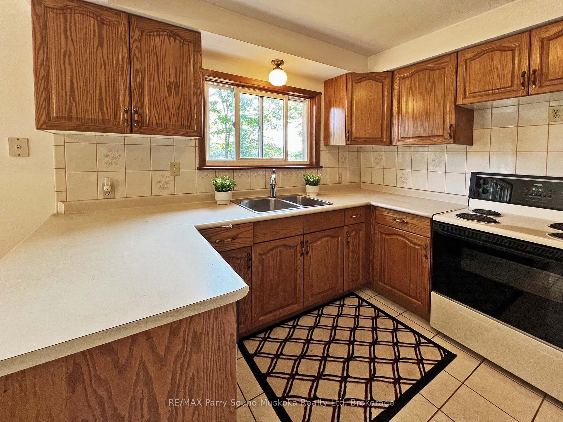 Photo 8 of 10 Pine Valley Drive, Carling — HOMEH