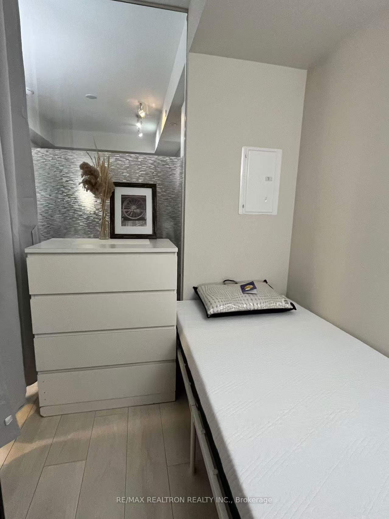 Photo 23 of Unit 1905, 6 Sonic Way, Toronto, Flemingdon Park — HOMEH
