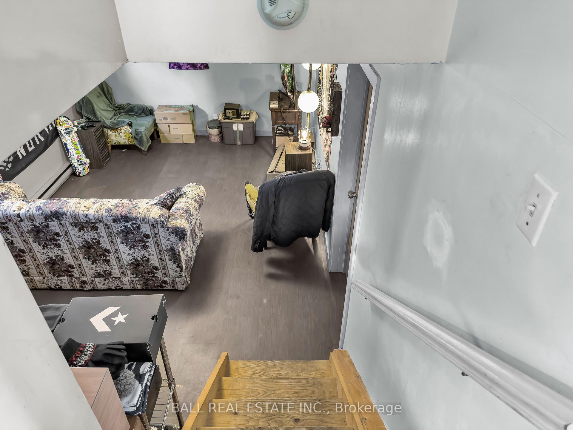 Photo 16 of 230 Yonge Street, Burk's Falls — HOMEH