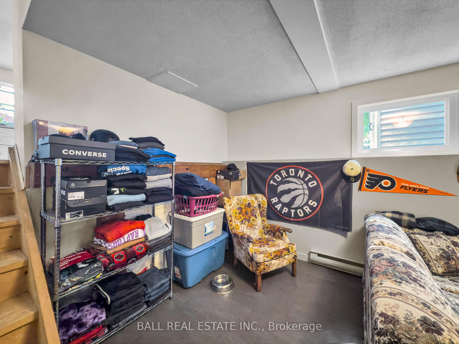 Photo 18 of 230 Yonge Street, Burk's Falls — HOMEH